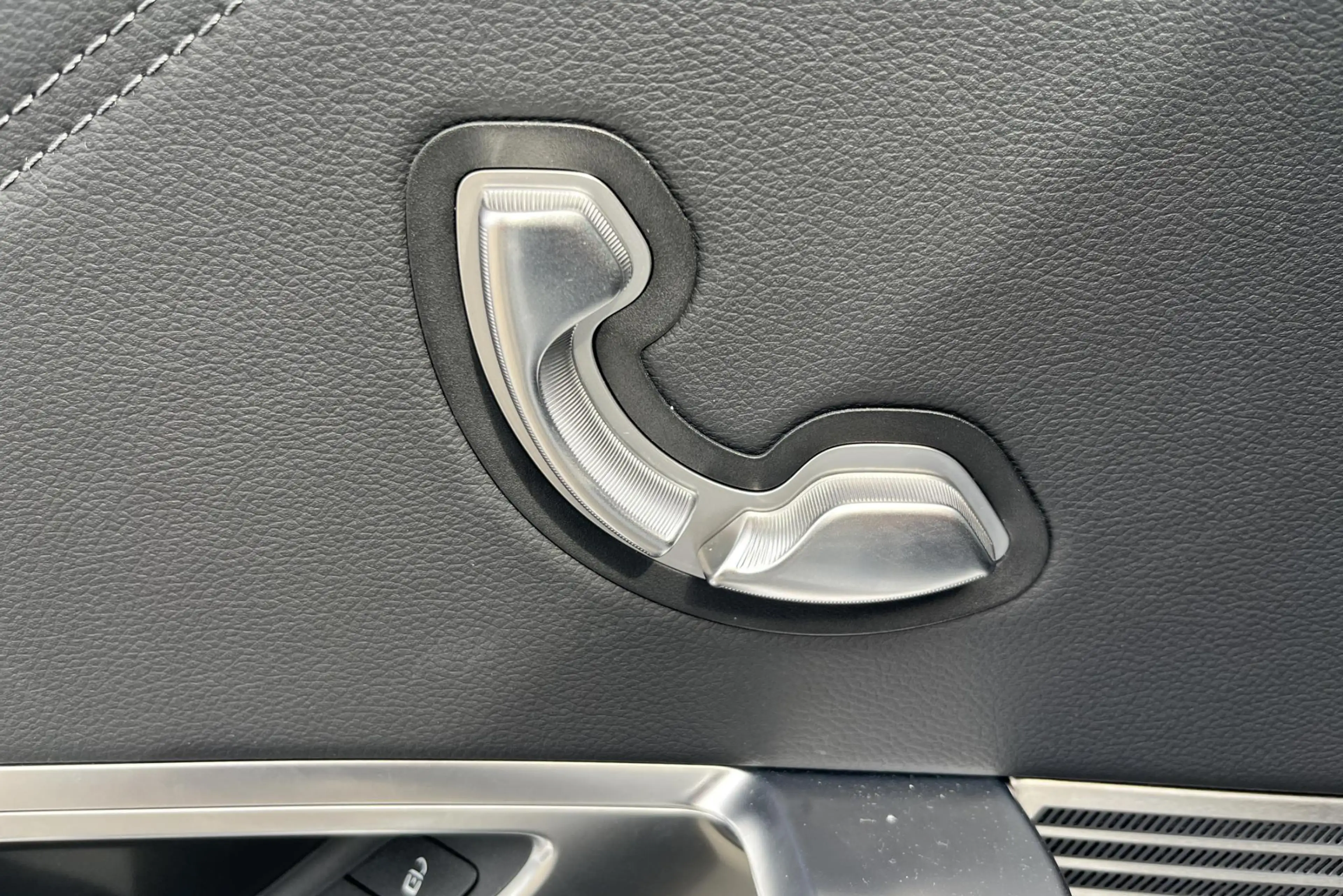 Mercedes-Benz GLC 400 SUV EQ 4MATIC — photo 15