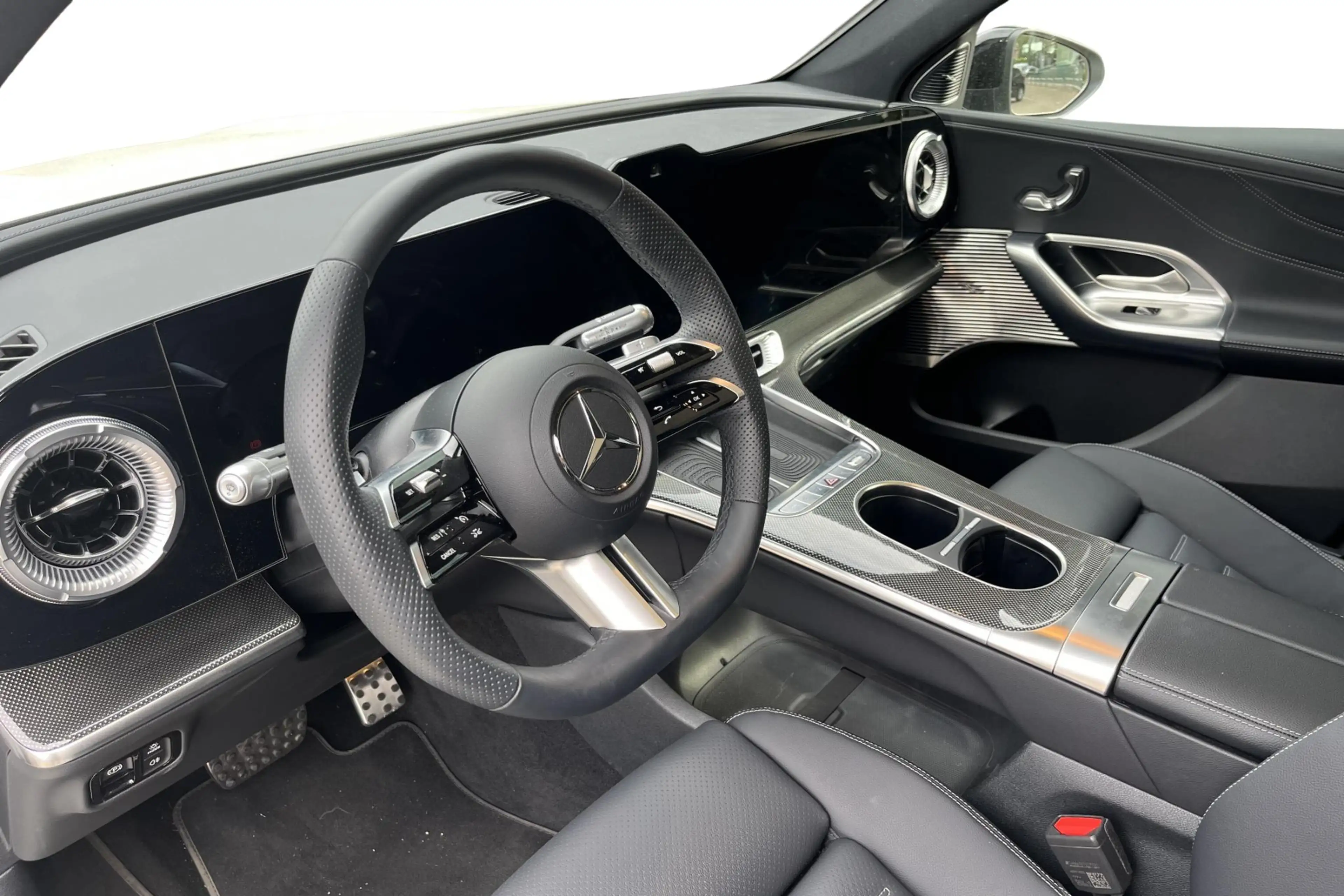 Mercedes-Benz GLC 400 SUV EQ 4MATIC — photo 14