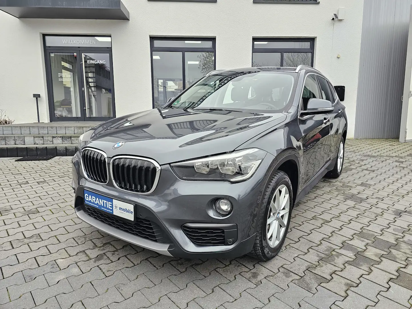 BMW X1 xDrive 18 d NAVI PANO.PDC AUS 2.HAND Gris - 1