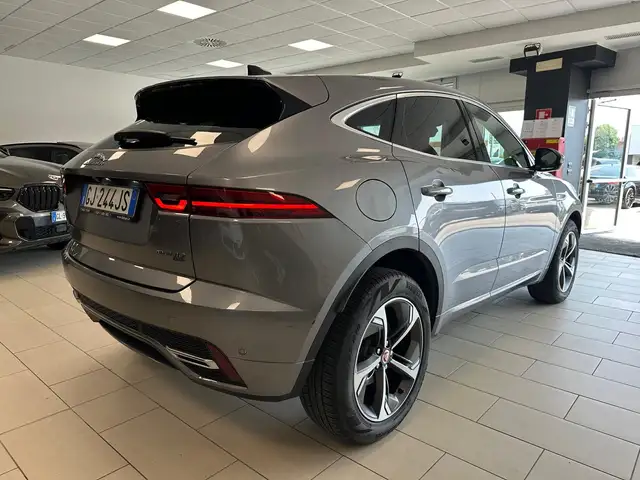 Jaguar E-Pace view 4