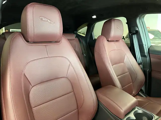 Jaguar E-Pace view 14