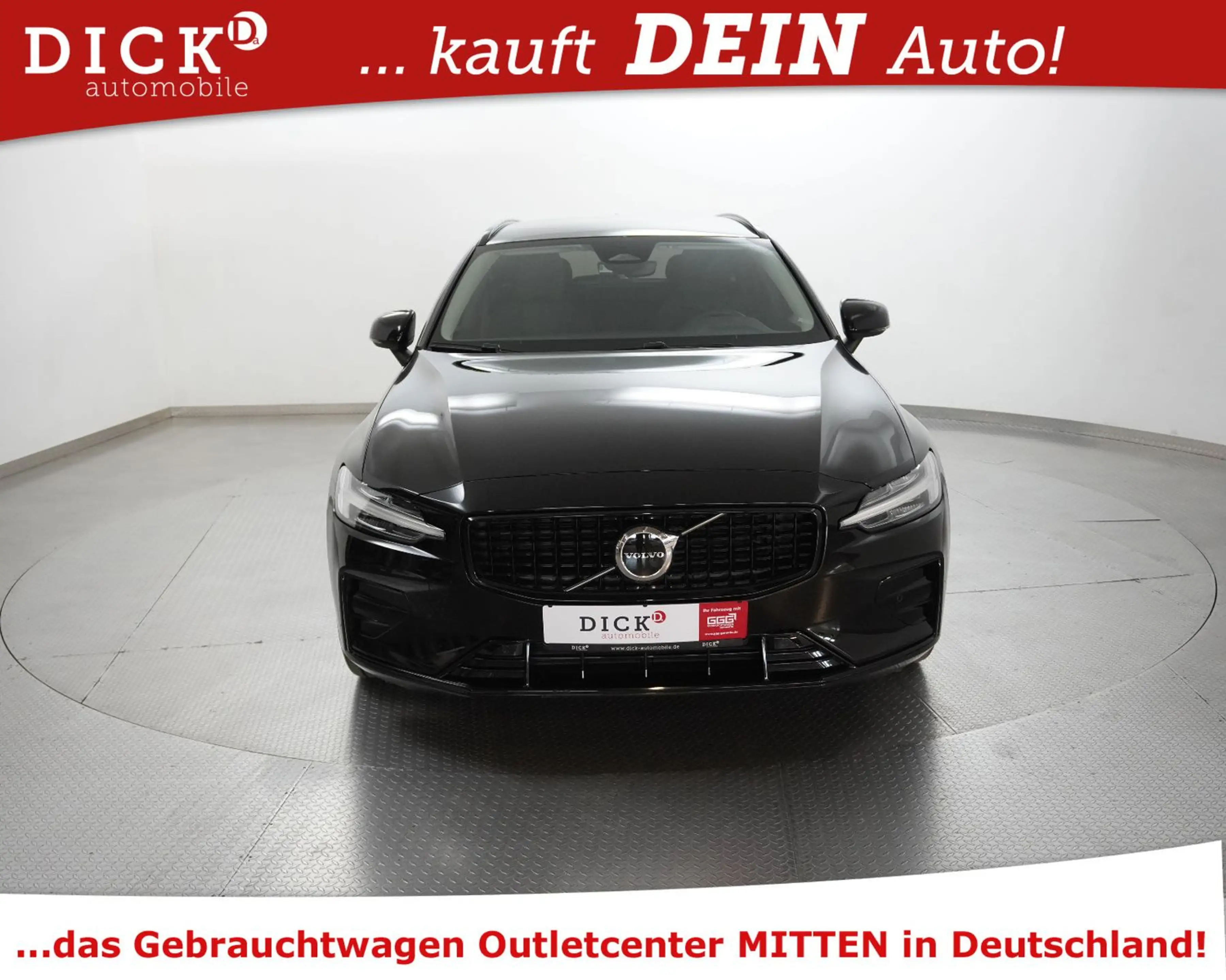 Volvo V60 B4 Plus Dark VOLL LEDER+MEMO+4X SHZ+KAM+19" — photo 3