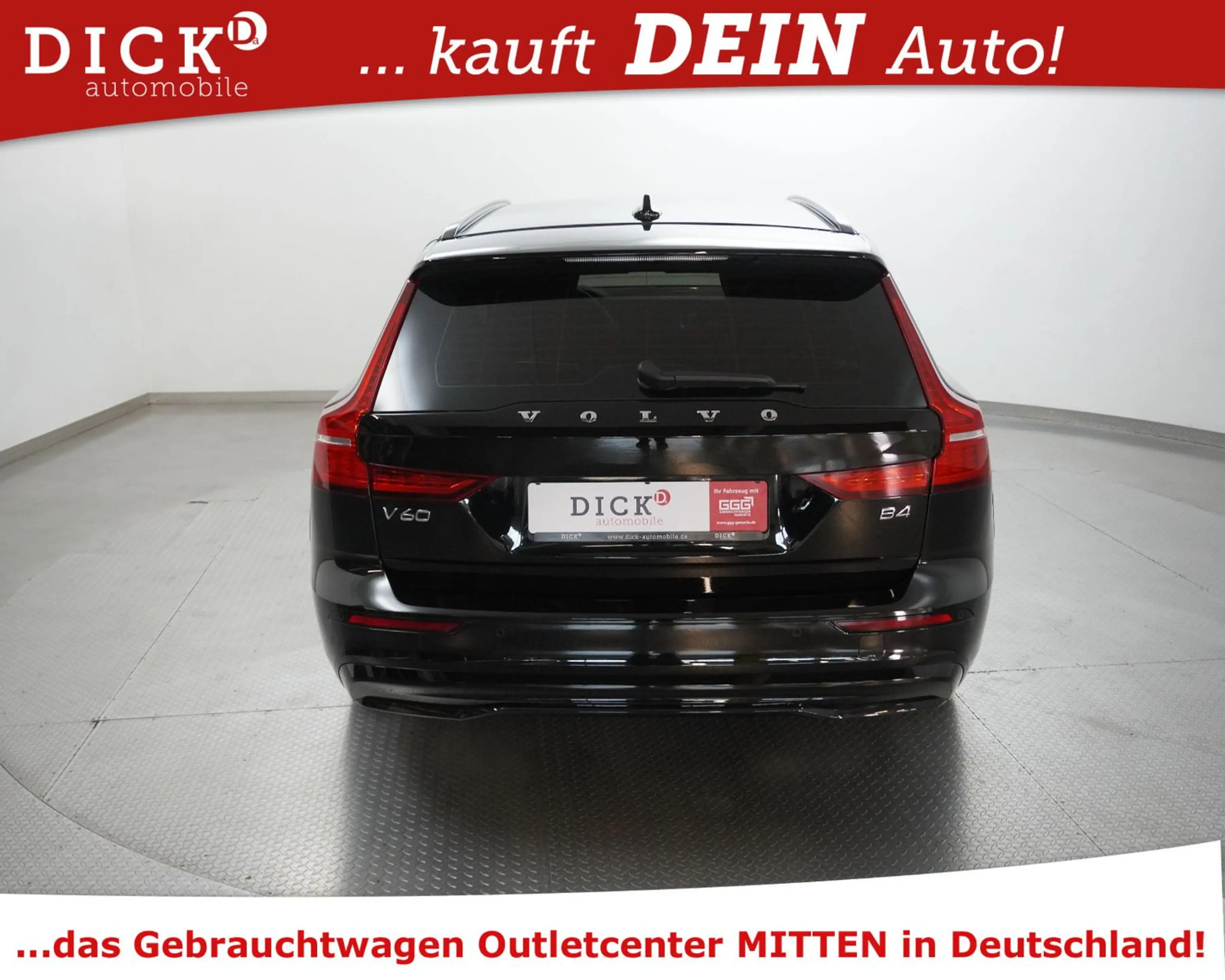 Volvo V60 B4 Plus Dark VOLL LEDER+MEMO+4X SHZ+KAM+19" — photo 7