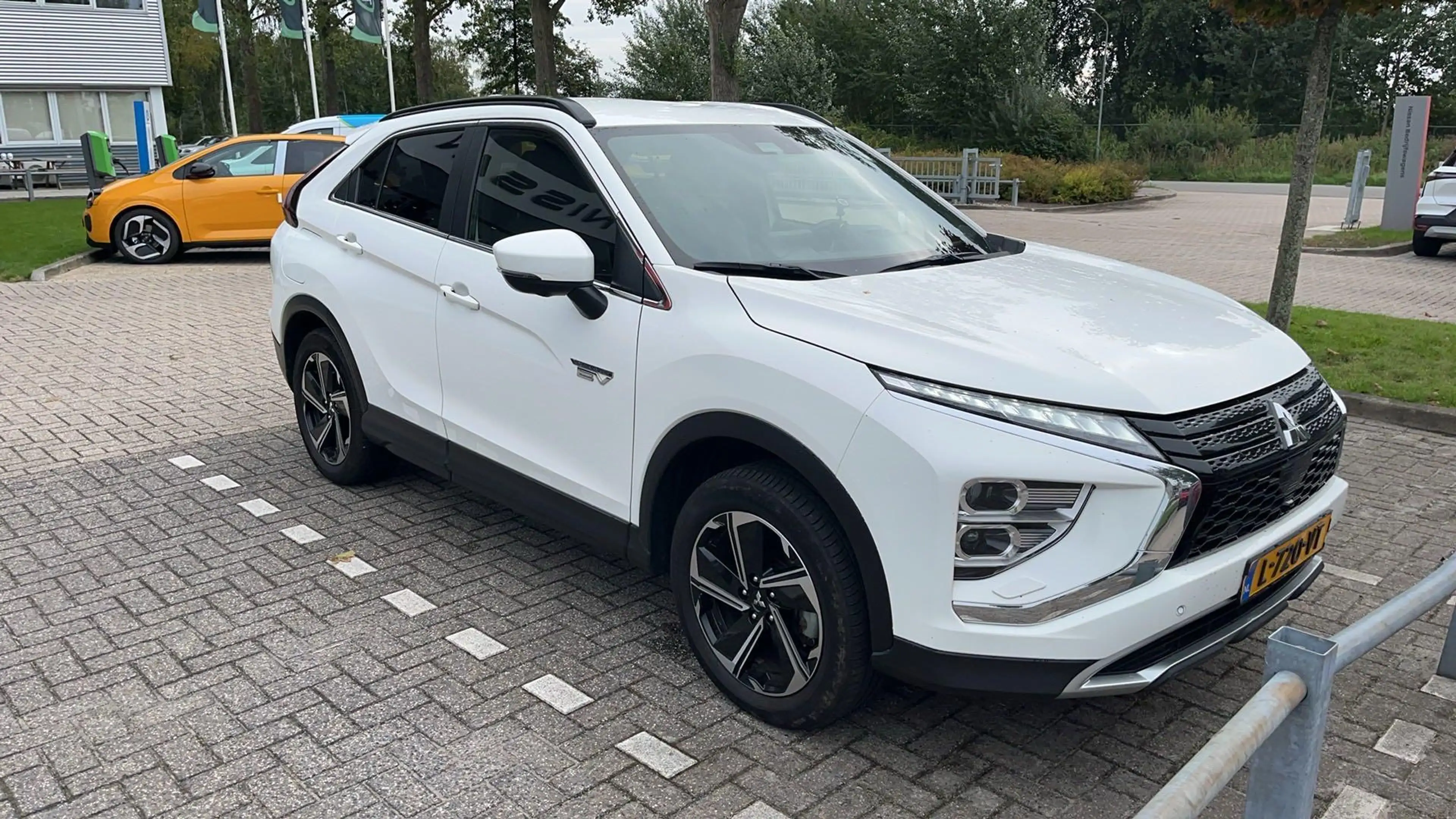 Mitsubishi Eclipse Cross 2.4 PHEV First Edition | Trekhaak | — photo 6