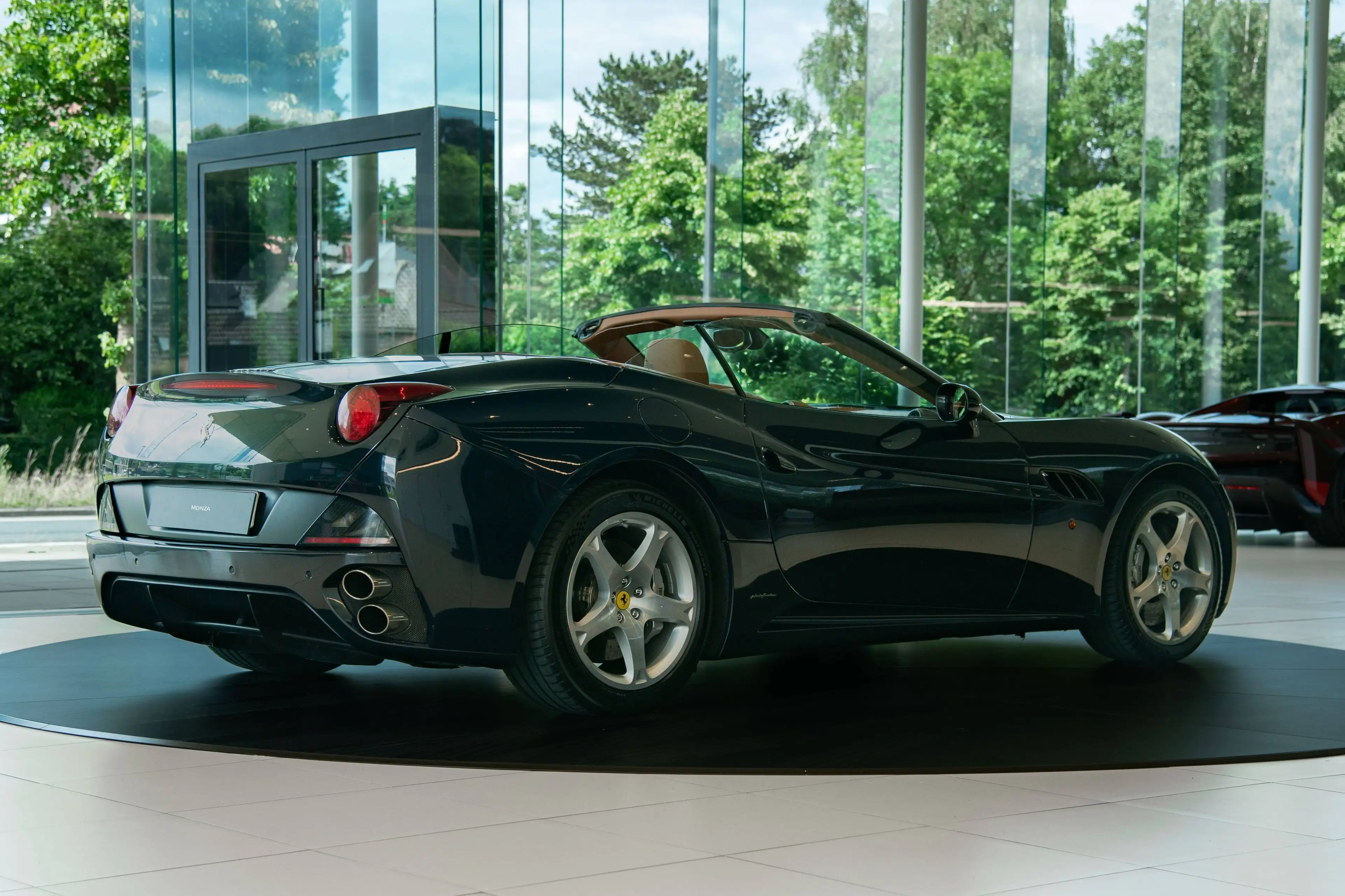 Ferrari California Full Official Ferrari History at MONZA NV — photo 4