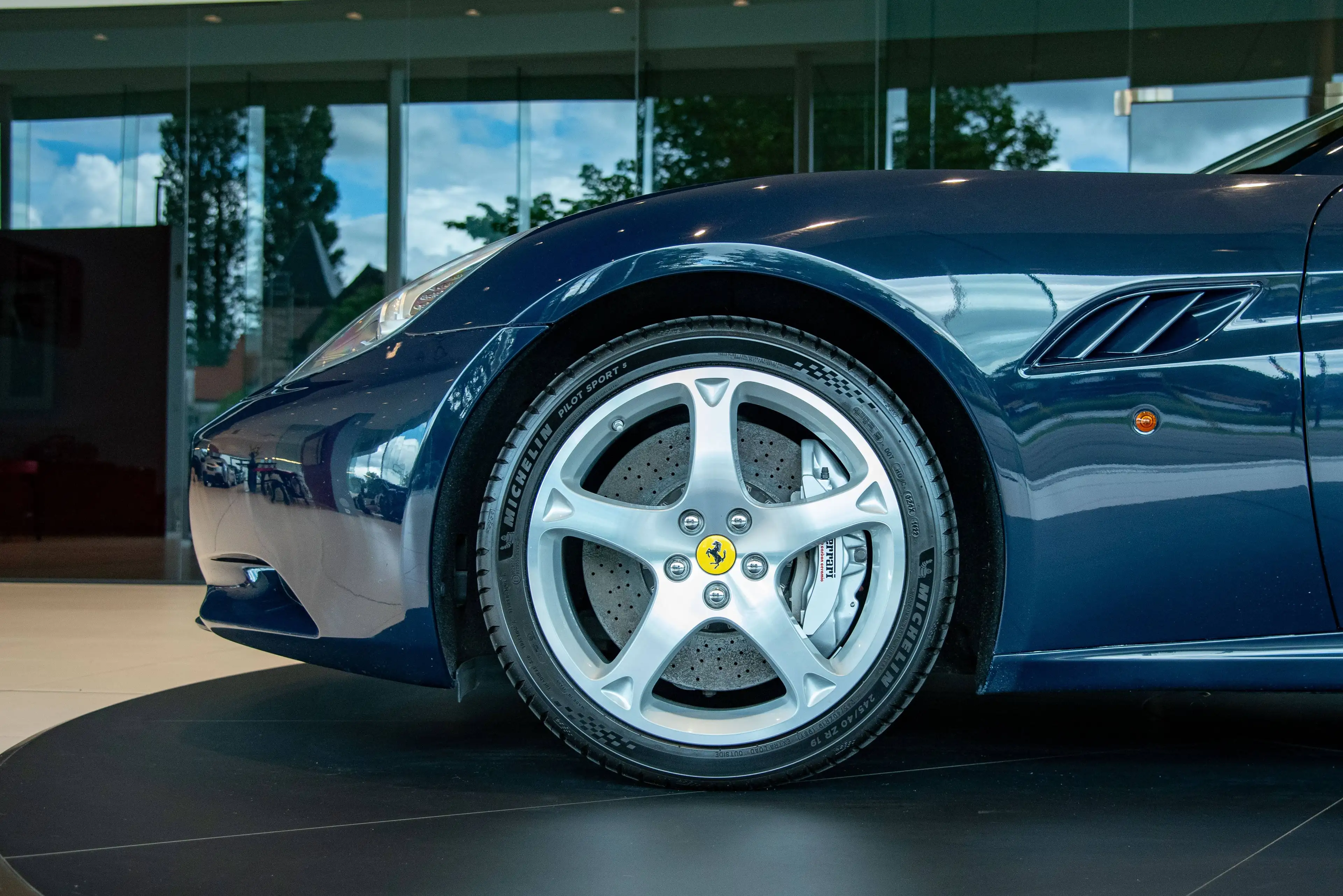 Ferrari California Full Official Ferrari History at MONZA NV — photo 10