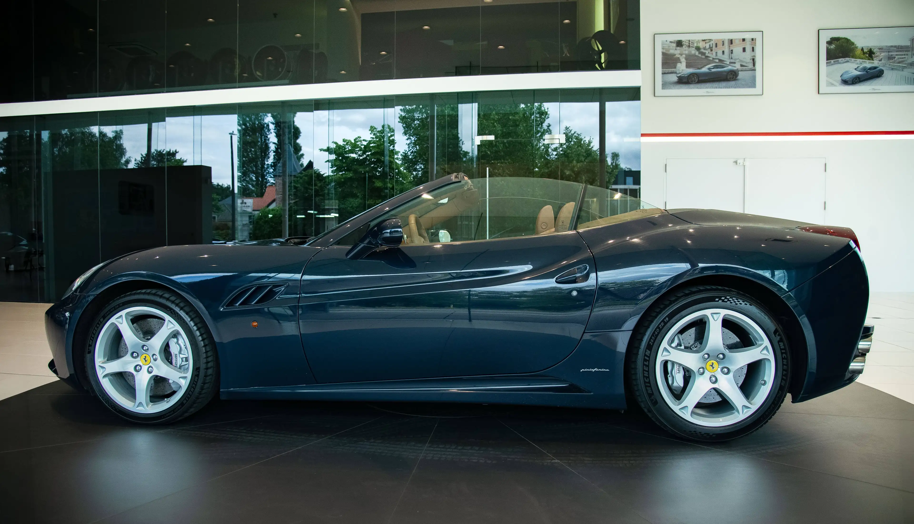 Ferrari California Full Official Ferrari History at MONZA NV — photo 7