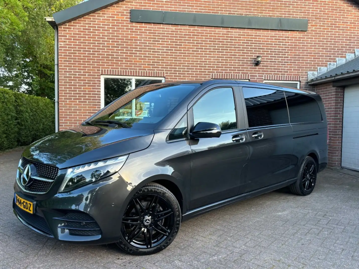 Mercedes-Benz V 300 AMG V300 extra lang L3 Luchtvering, Standk, Burmei Gris - 2