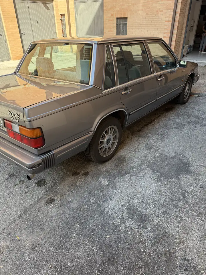 Volvo 760 2.4 td GLE, foto 4