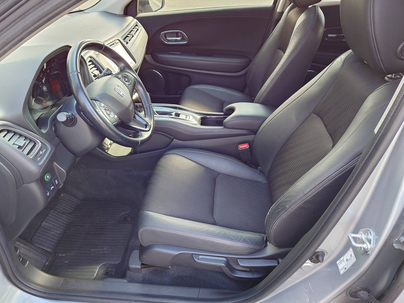 Honda HR-V HR-V 1.5i-VTEC Executive AUTOMATIQUE — photo 8
