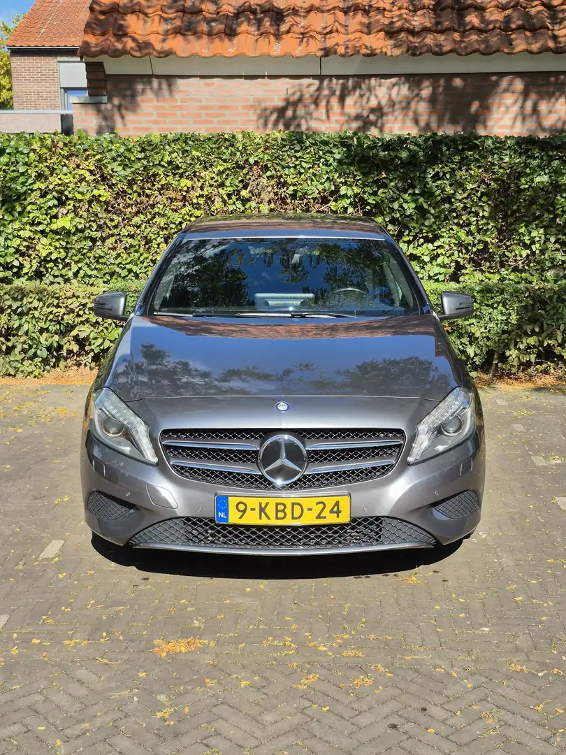 Mercedes-Benz 180 1.6 Blue Efficiecy 2013 Grijs Grijs - 2