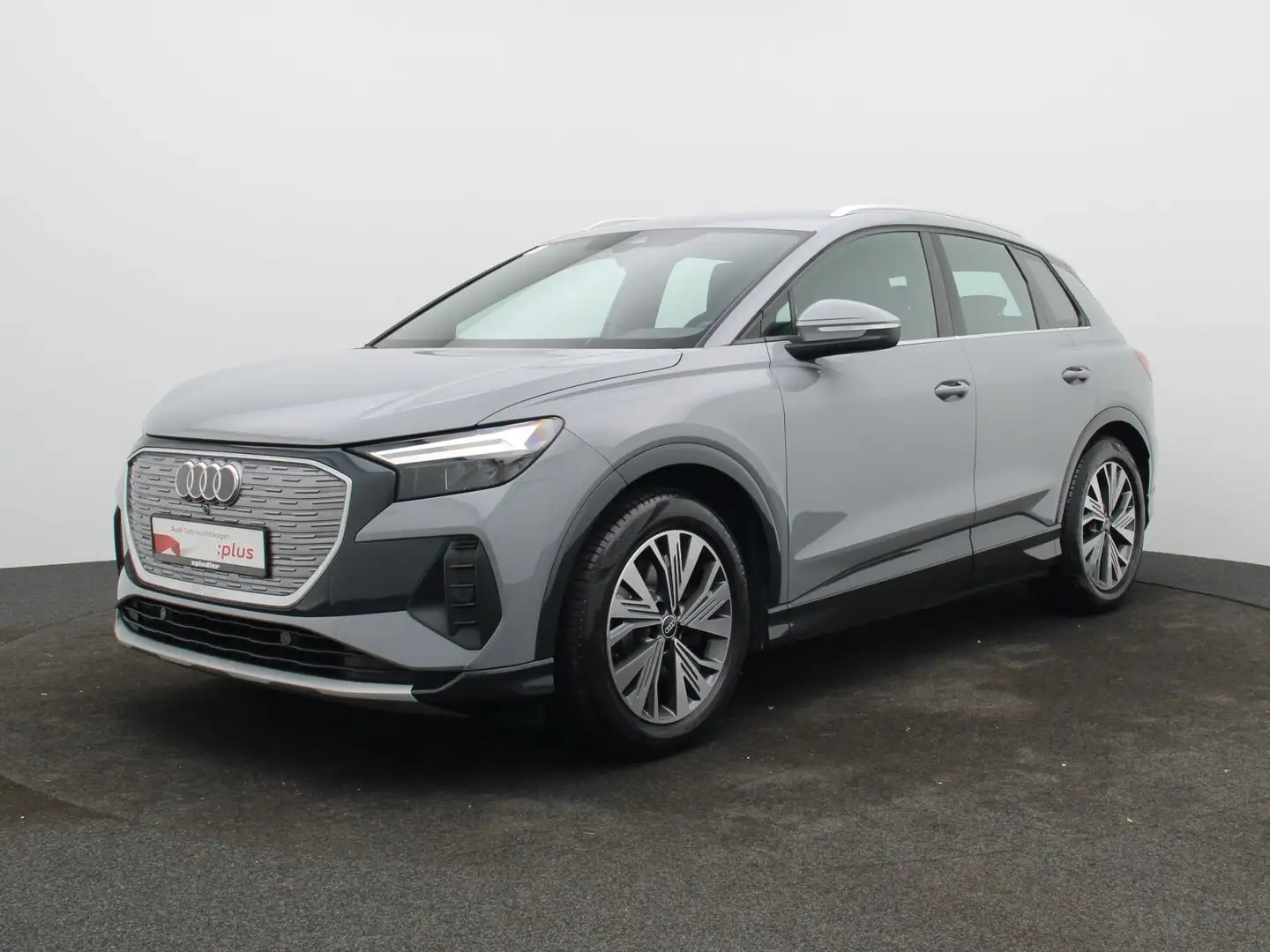 Audi Q4 e-tron S-Line 45 quattro / Navi+, Sonos, LED Grau - 2