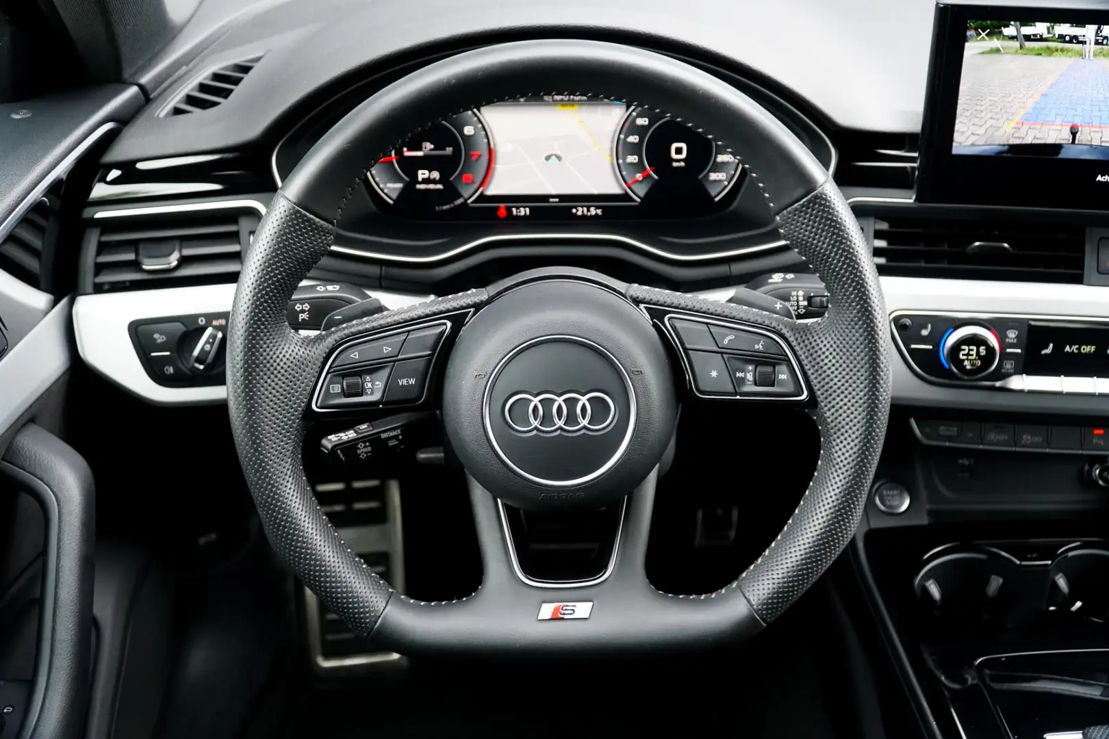 Audi A4 Avant 45 TFSI quattro S-Line edition Sport 245PK! Zwart - 2
