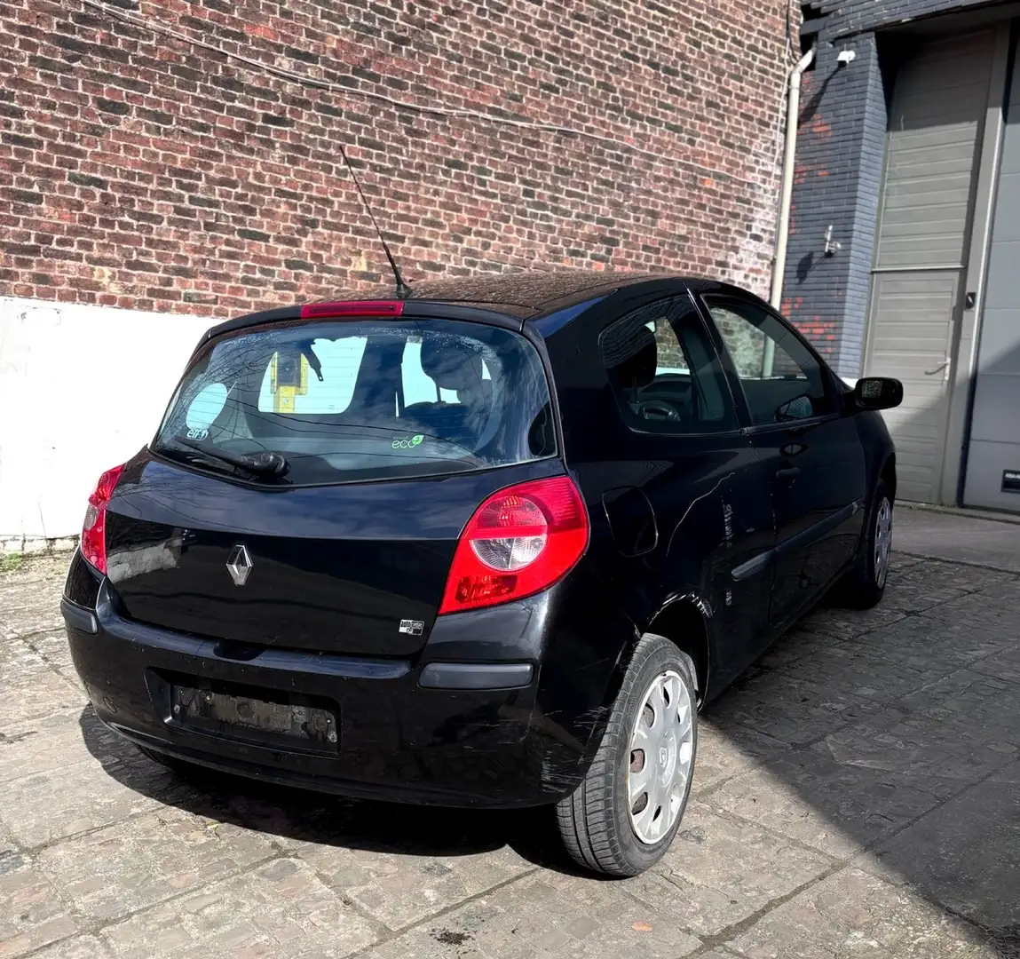 Renault Clio 1.2i 16v Community Black - 2