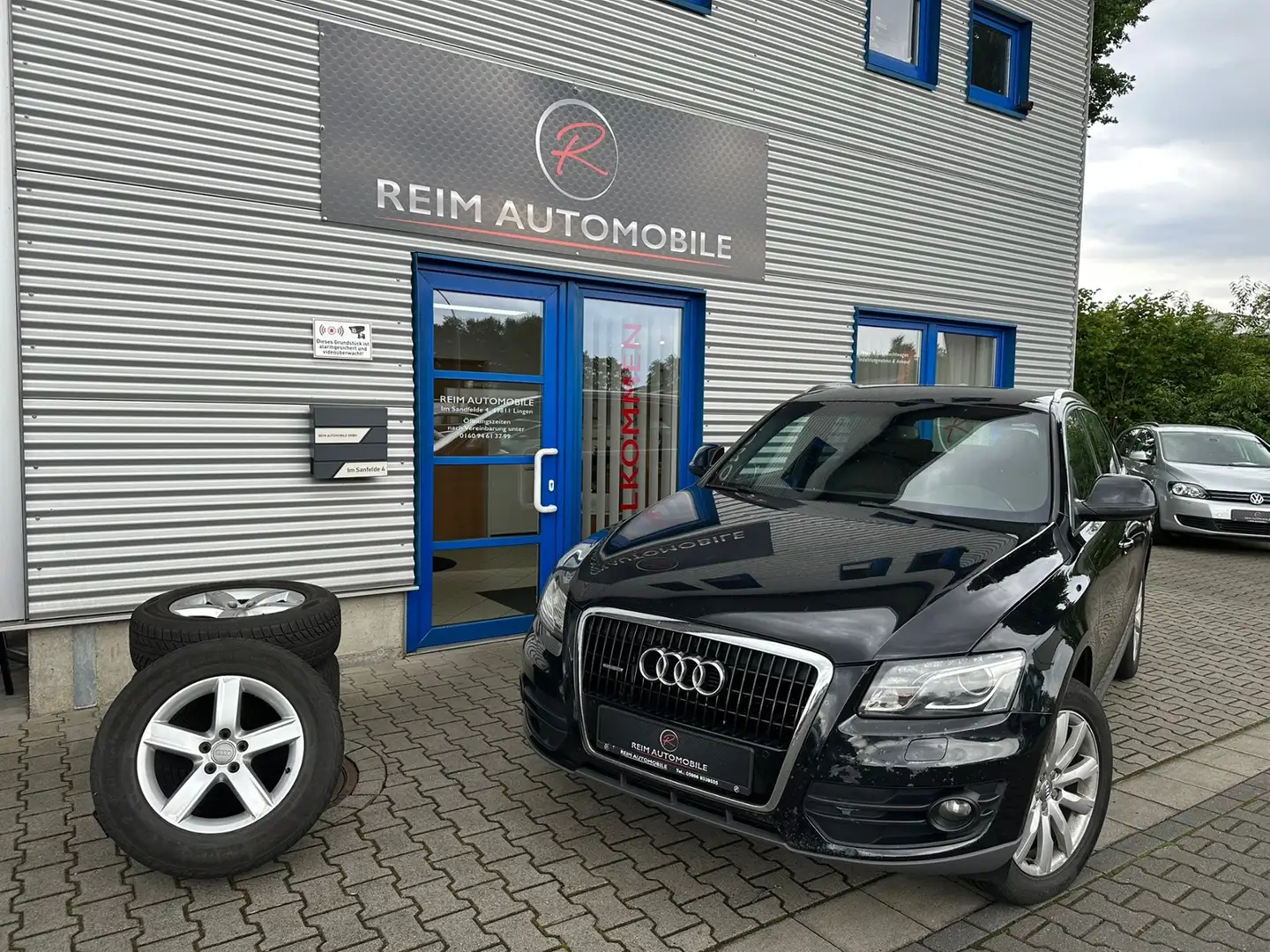 Audi Q5 3.0 TDI S-tronic Quattro *XENON*MMI-NAVIGATION-PL Black - 1
