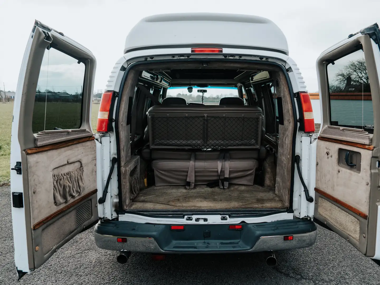 Chevrolet Express Chevy Van Explorer Bílá - 2