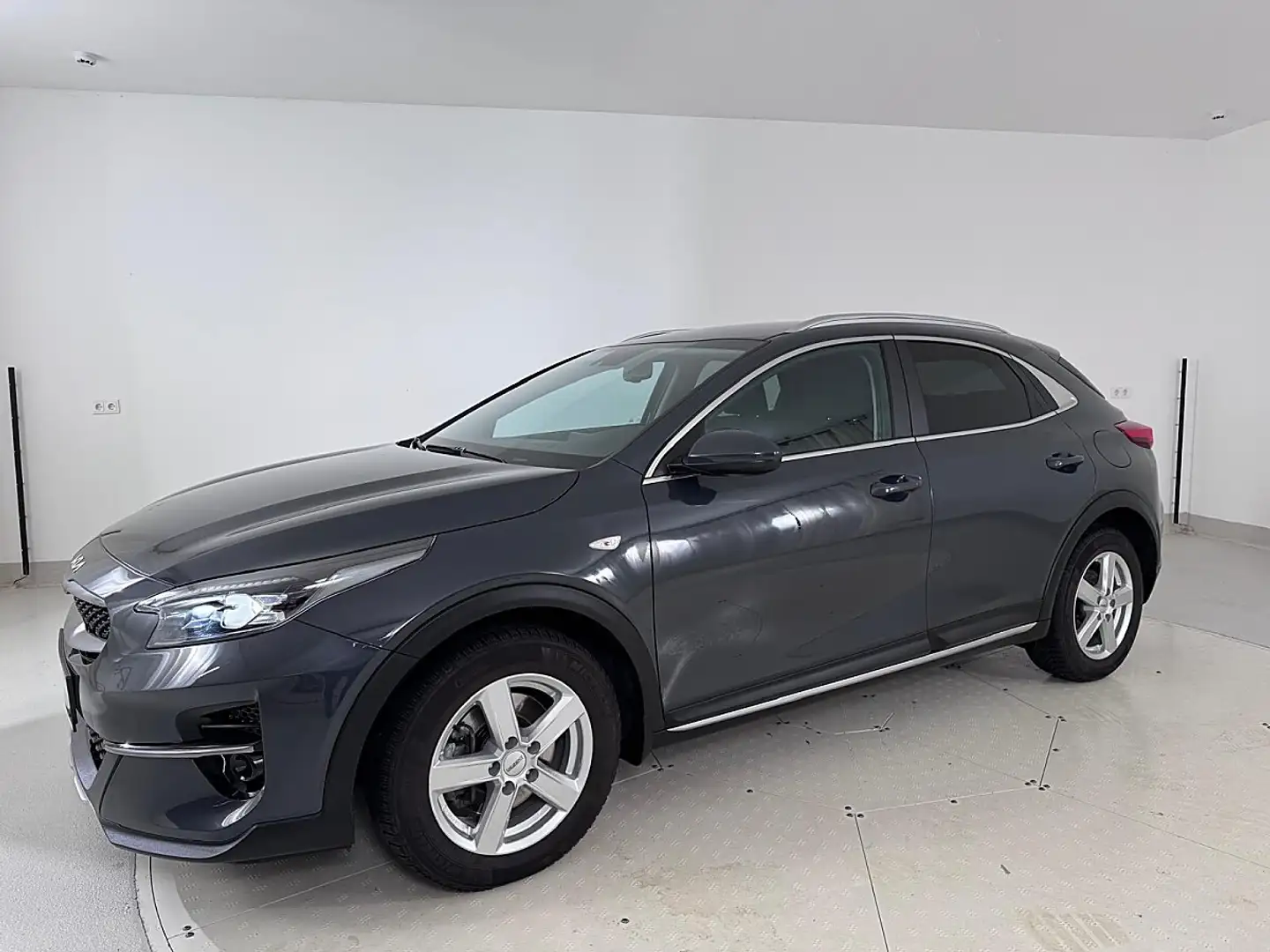 Kia XCeed XCEED/SILBER/1.0 TGDI/MT6/120 Grau - 2