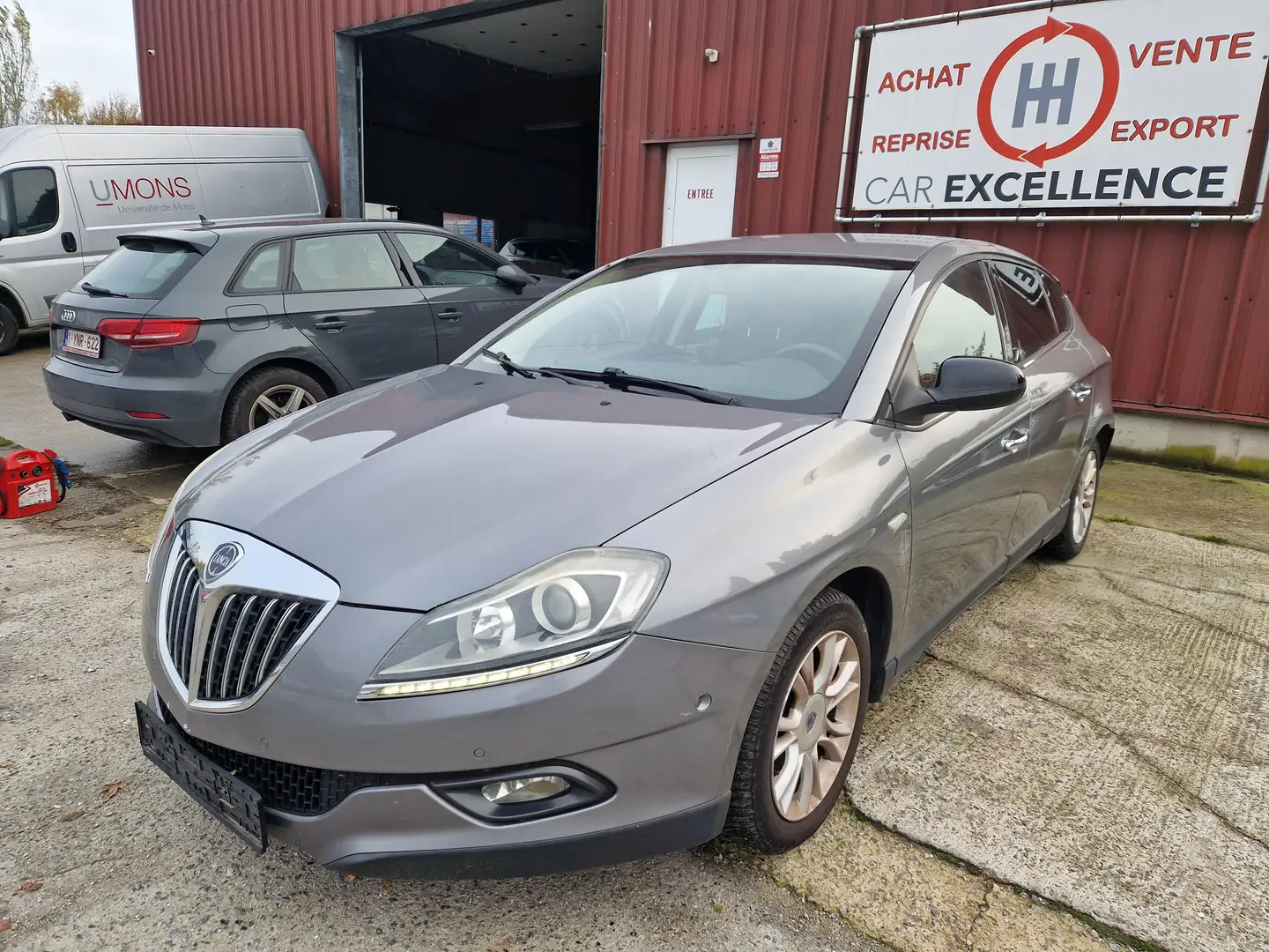 Lancia Delta Delta 1.6 Multijet Platino Grijs - 2