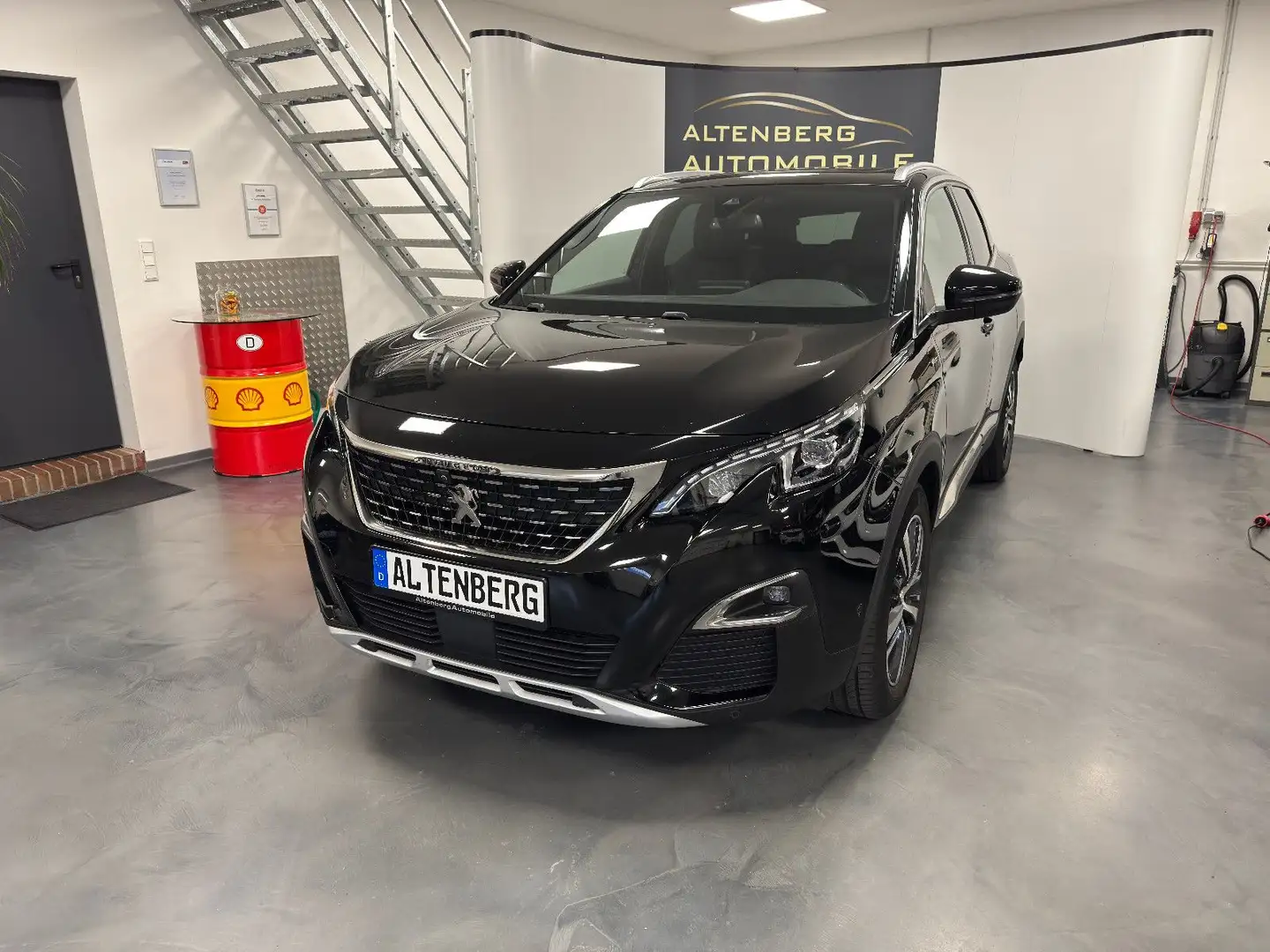 Peugeot 3008 GT-Line Pano LED AHK Kamera Focal CarPlay Schwarz - 1
