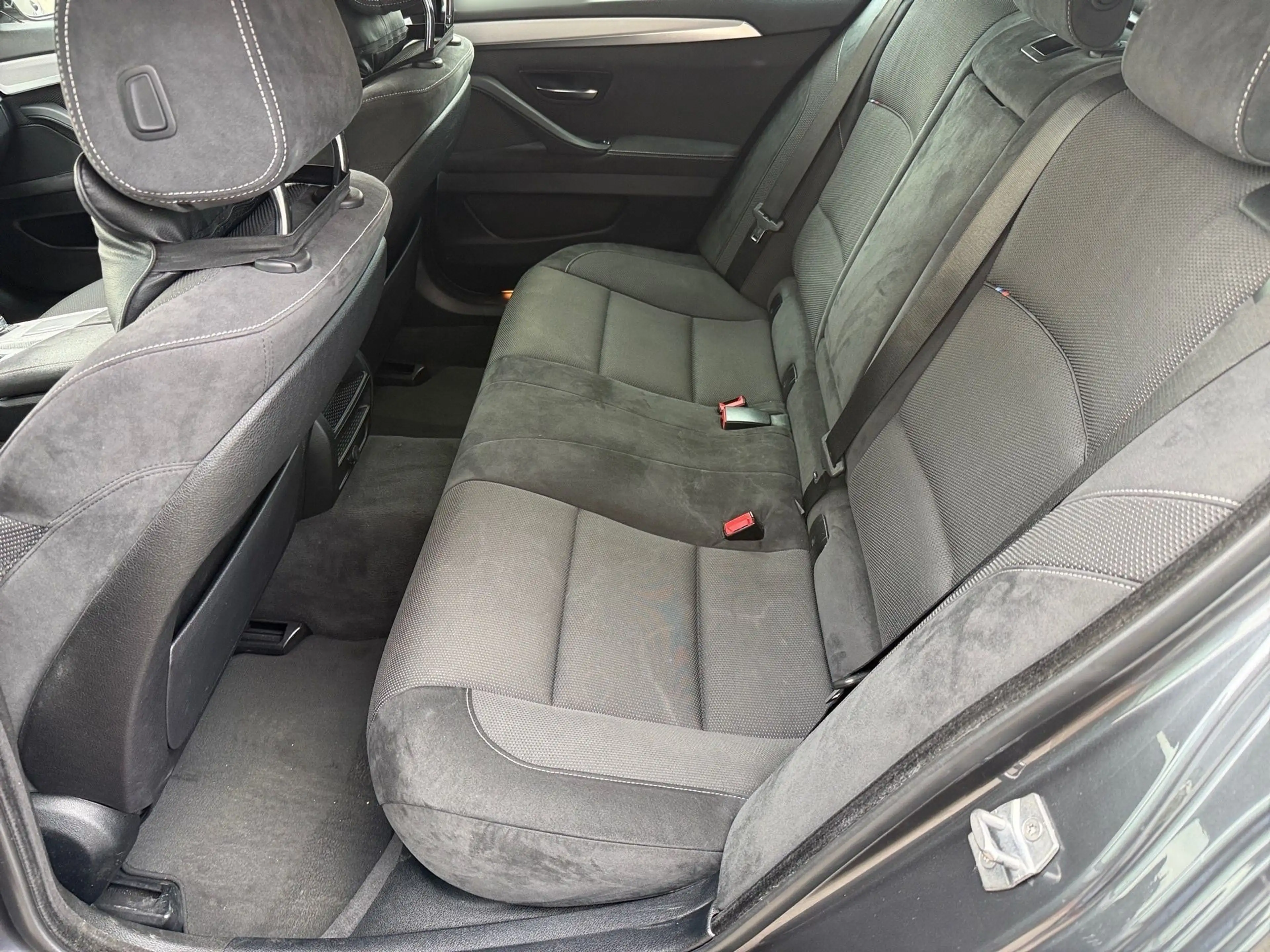 BMW 520 5er-Reihe Kombi Diesel (F11 LCI)  Touring — photo 11