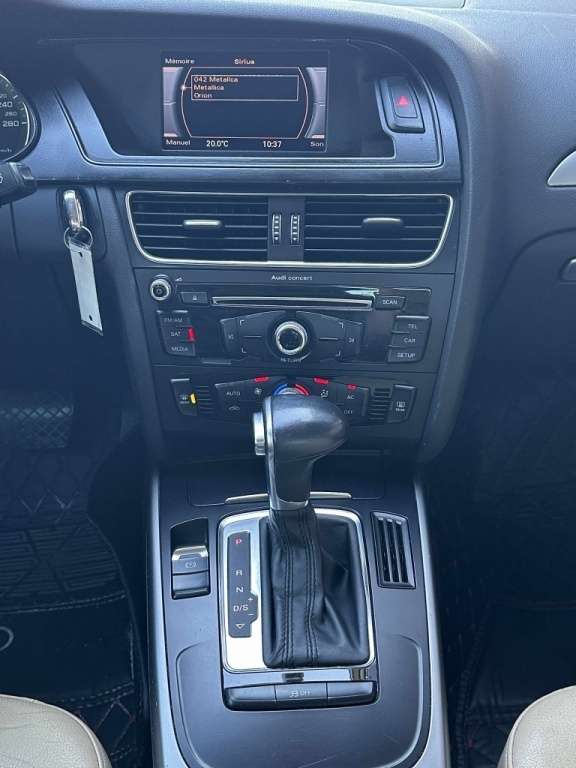 2013 Audi A4 4dr Sdn Auto quattro thumb 14