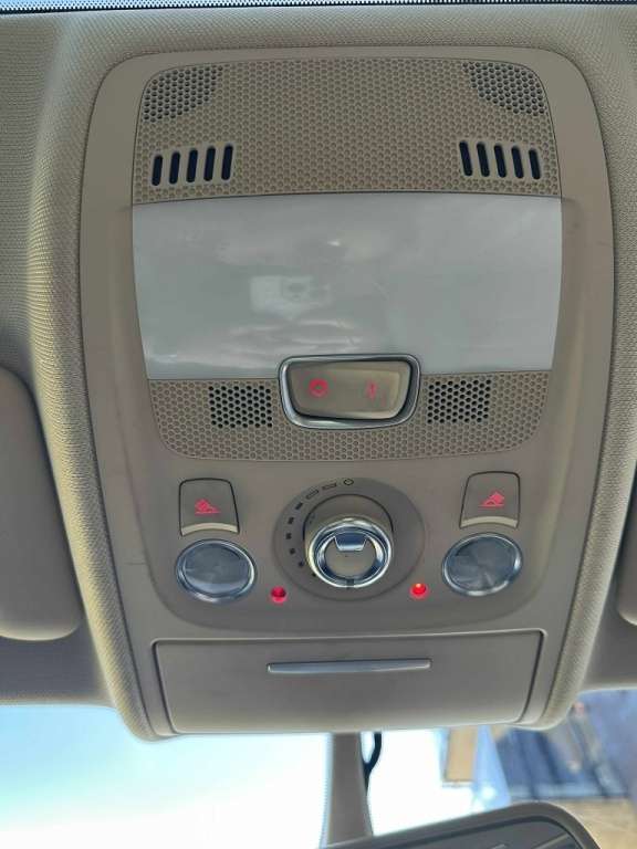 2013 Audi A4 4dr Sdn Auto quattro thumb 15