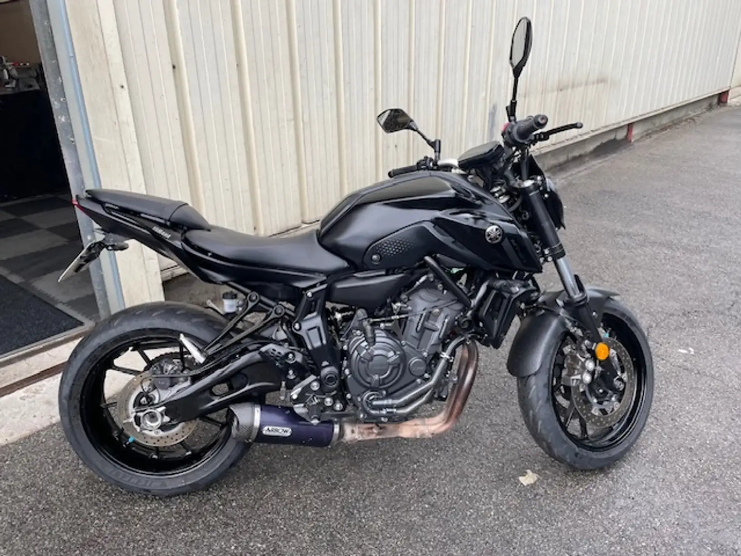 Yamaha MT-07 Noir - 1