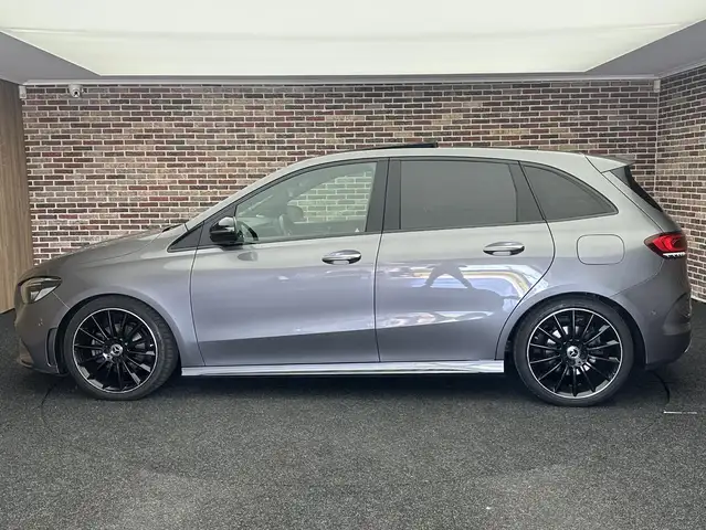 Mercedes-Benz B Class view 5