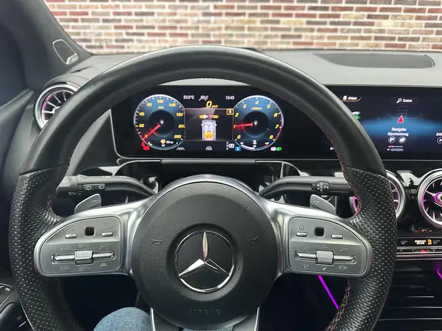 Mercedes-Benz B Class view 11