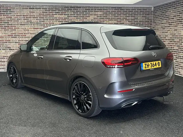 Mercedes-Benz B Class view 7