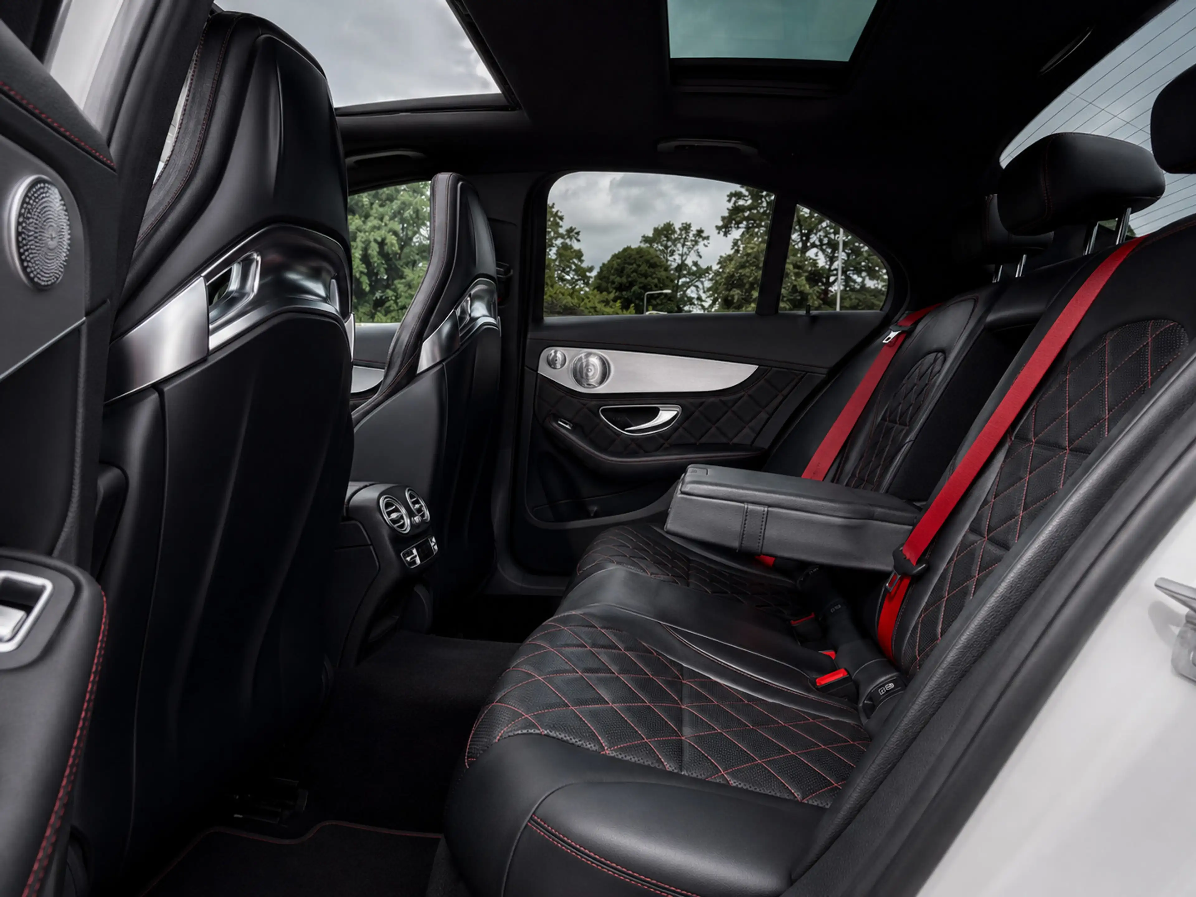 Mercedes-Benz C 63 AMG S Edition 1|PANO|MEMORY|KUIPST|CARBON|BURMESTER|C6 — photo 13