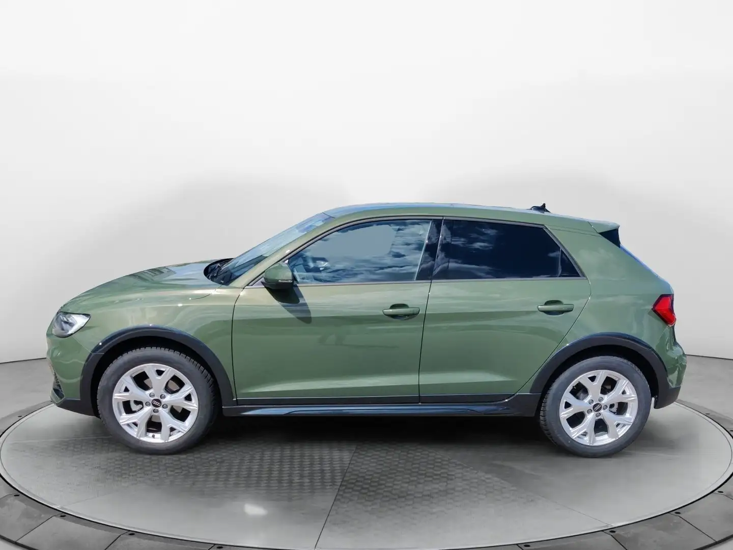 Audi A1 30 TFSI S-Tronic, 1,99%, EA8, LED, Grün - 2