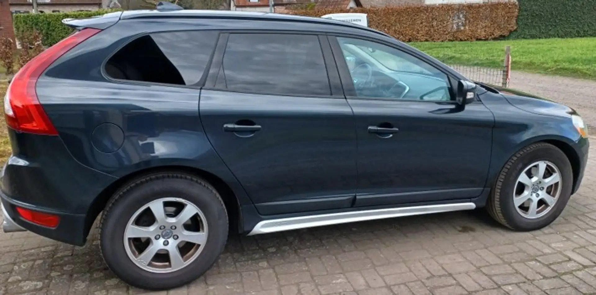 Volvo XC60 XC60 D3 Kinetic Bleu - 1