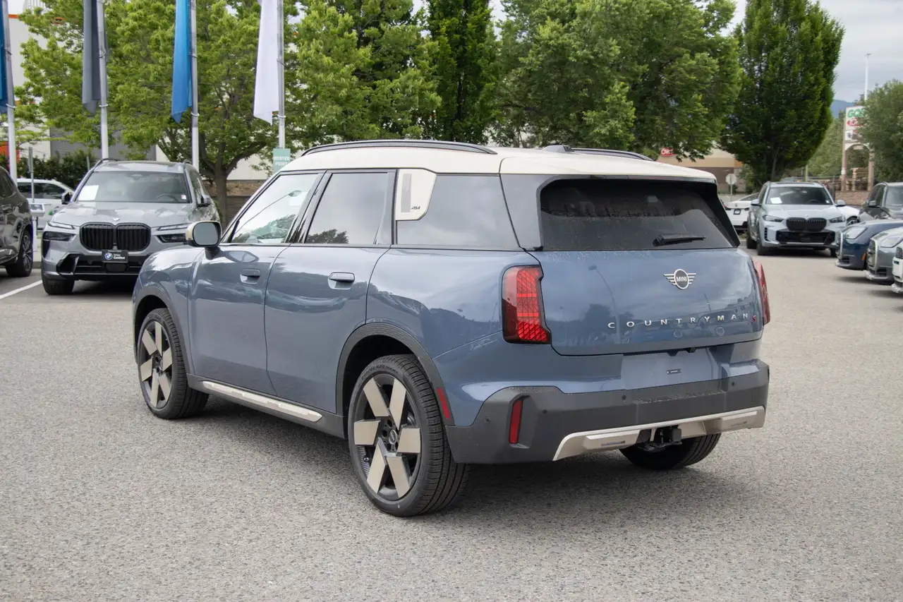 MINI Countryman снимка MINI Countryman
