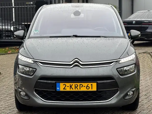 Citroen C4 Picasso view 2