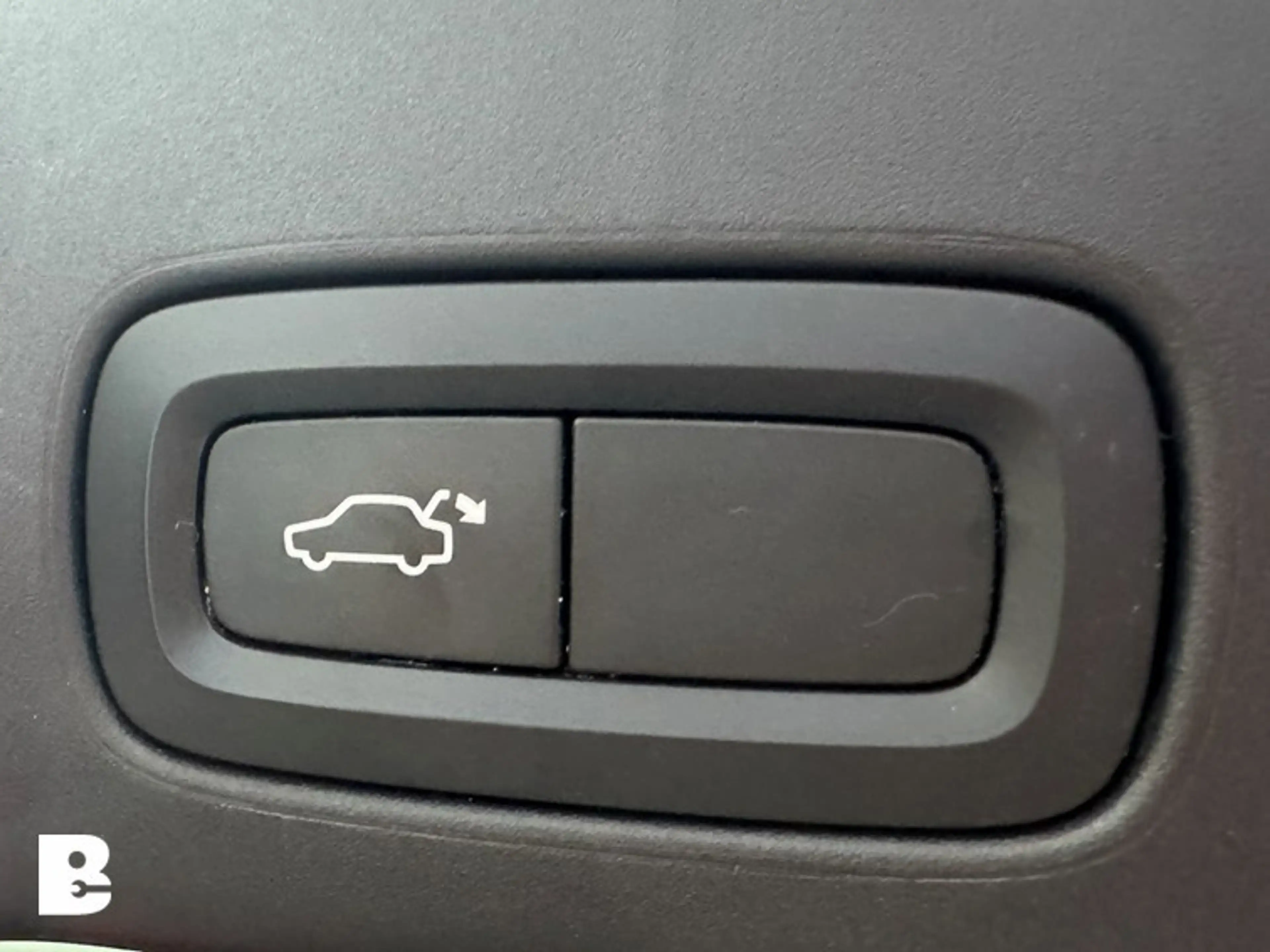 Volvo V90 2.0 T5 Momentum — photo 10