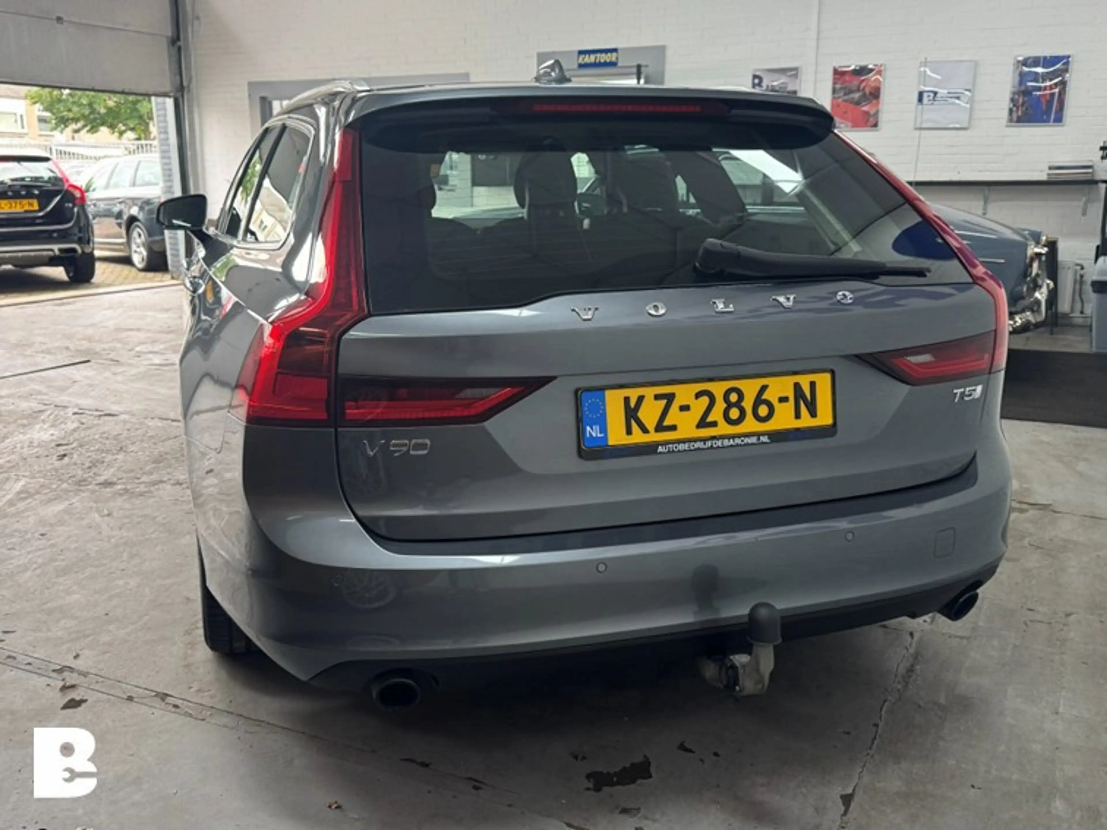 Volvo V90 2.0 T5 Momentum — photo 5