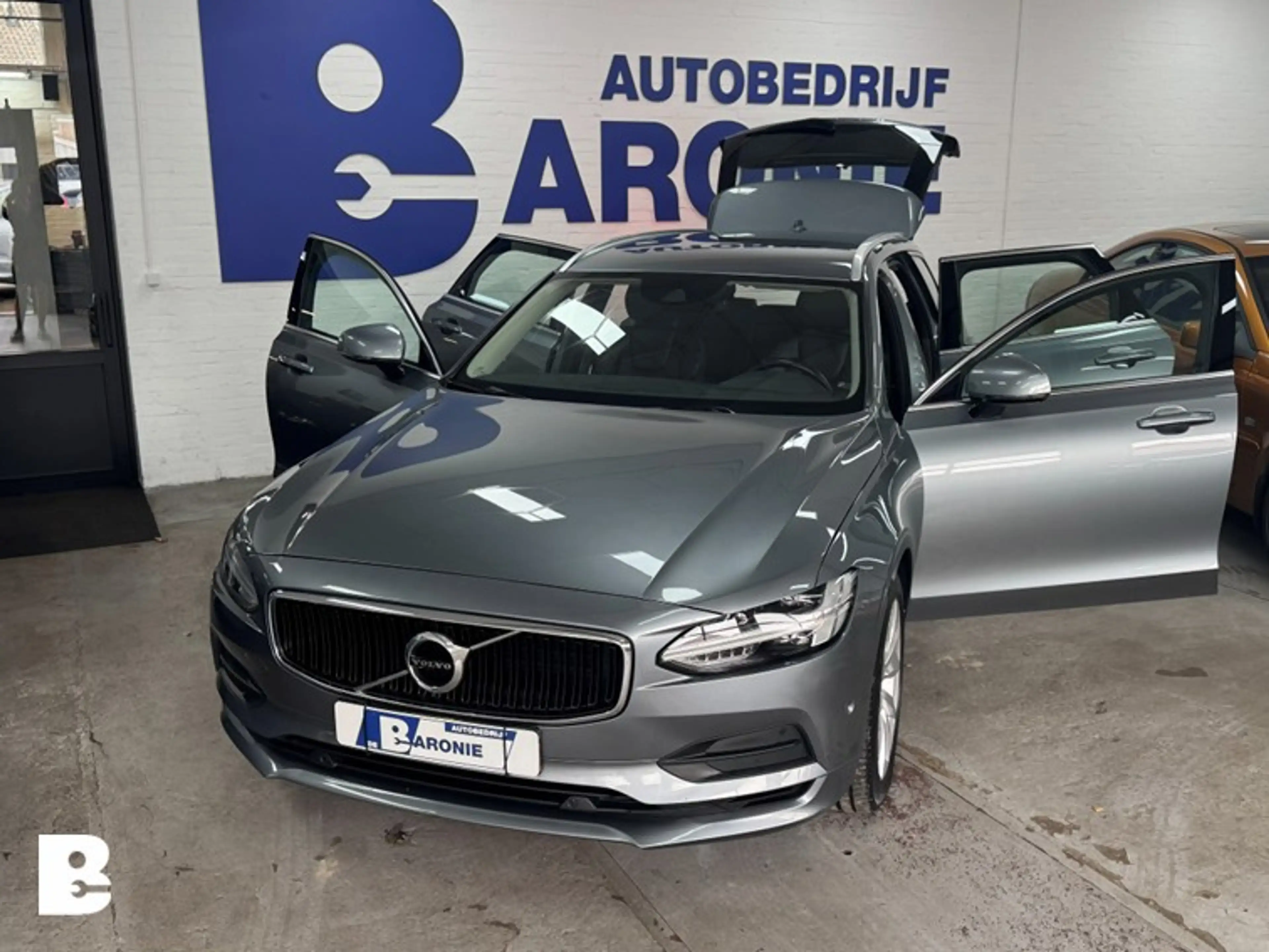 Volvo V90 2.0 T5 Momentum — photo 7