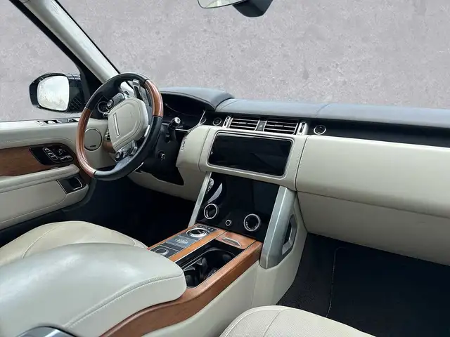 Land Rover Range Rover view 4