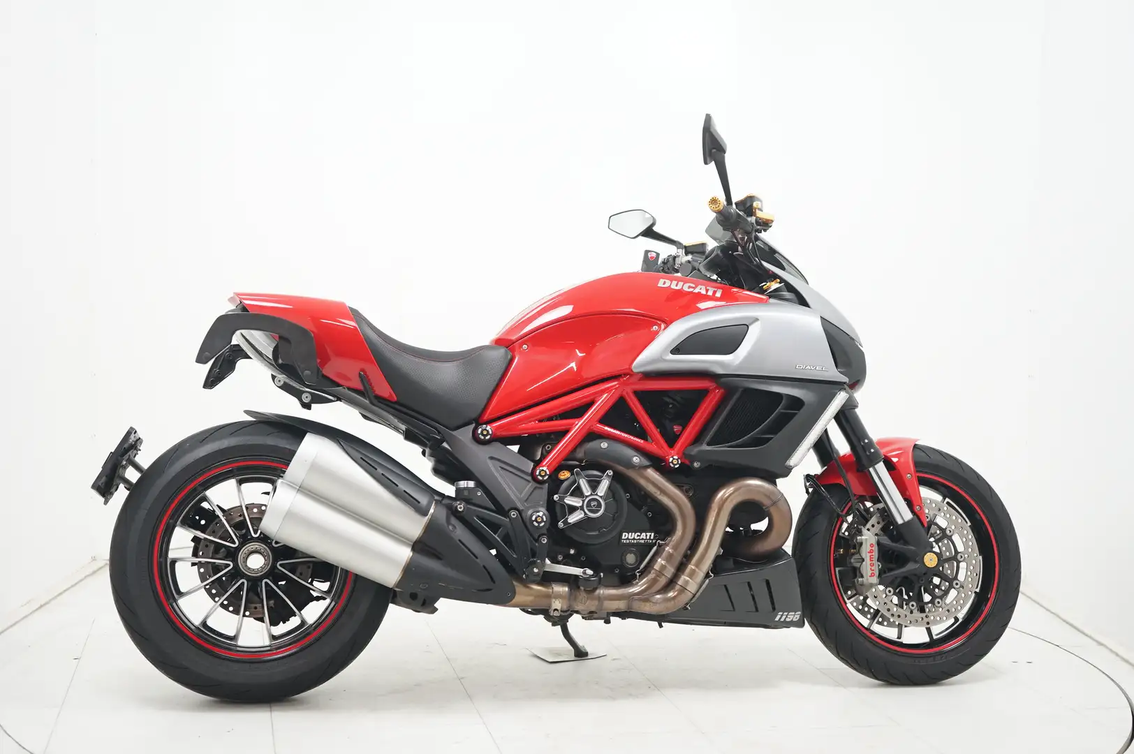 Ducati Diavel ABS Kırmızı - 1