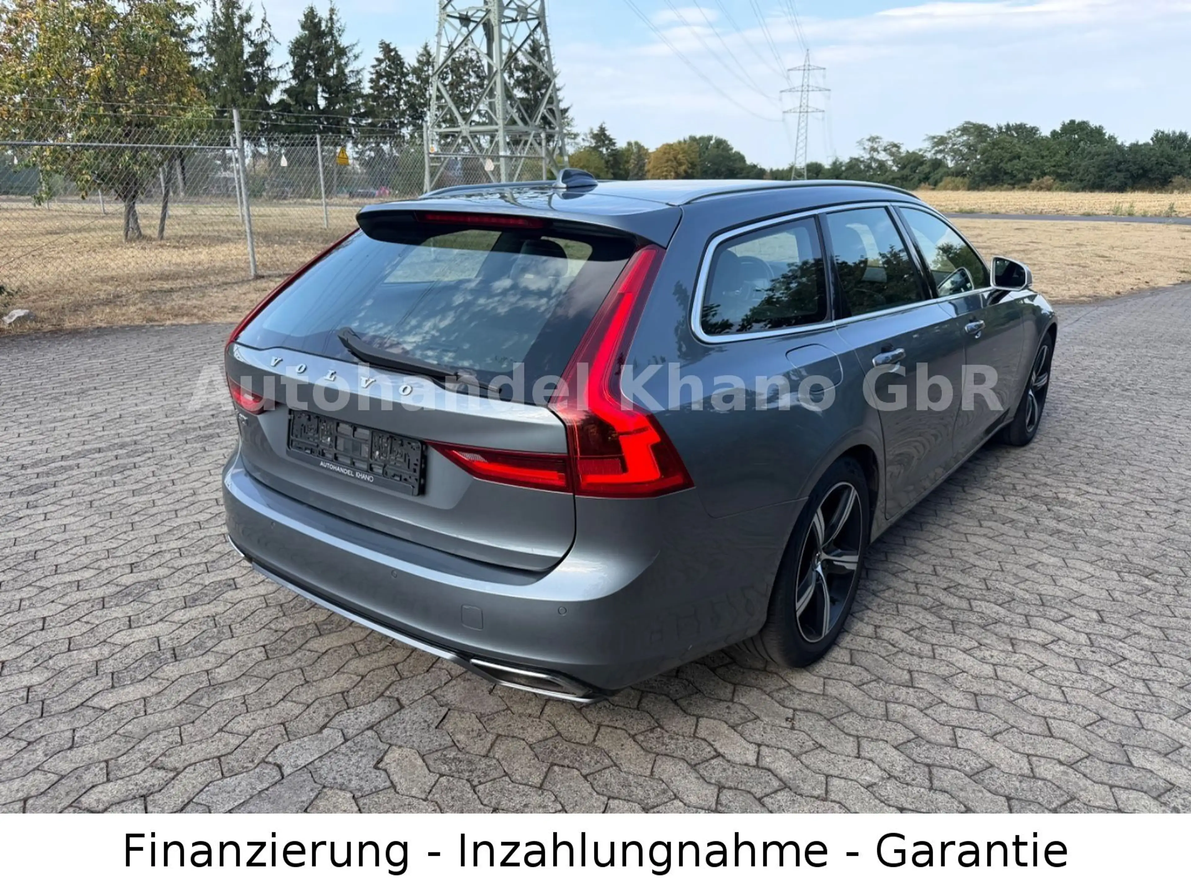 Volvo V90 Kombi R Design AWD — photo 9