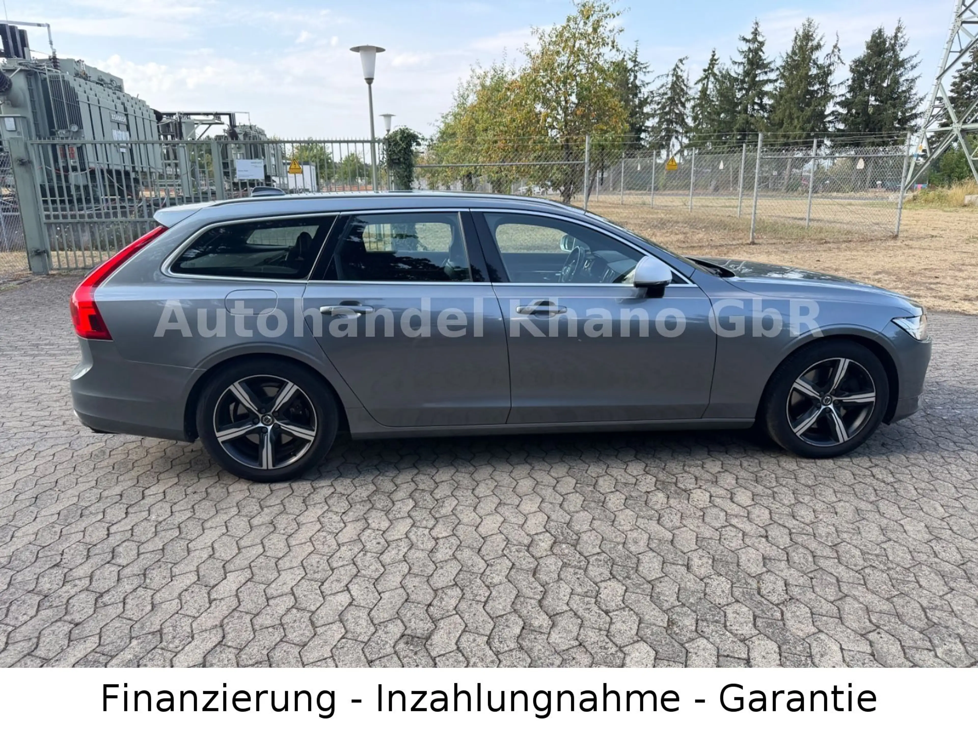 Volvo V90 Kombi R Design AWD — photo 10