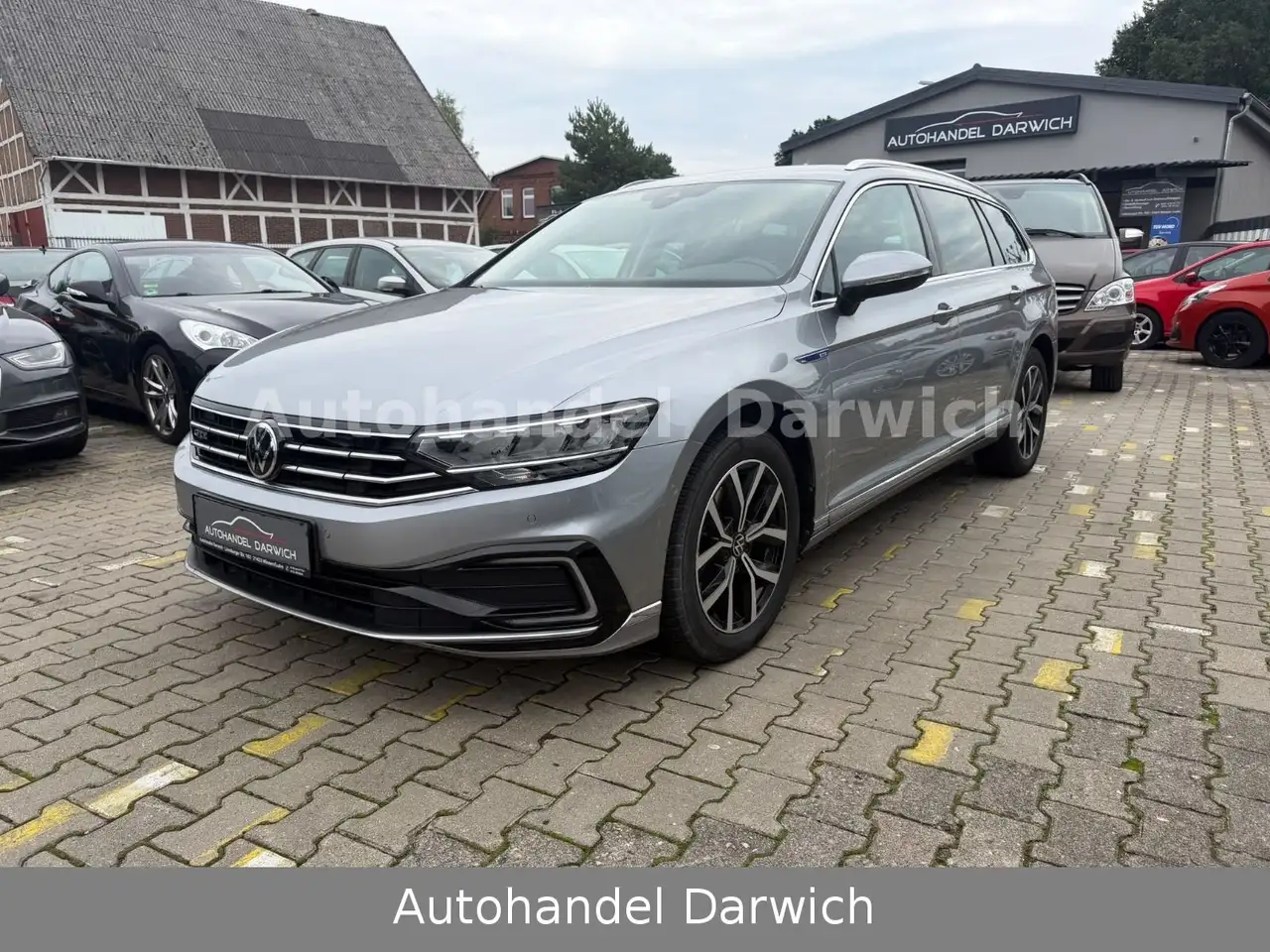 Volkswagen Passat Variant GTE Business 1.Hand S.Heft — photo 1 of 15