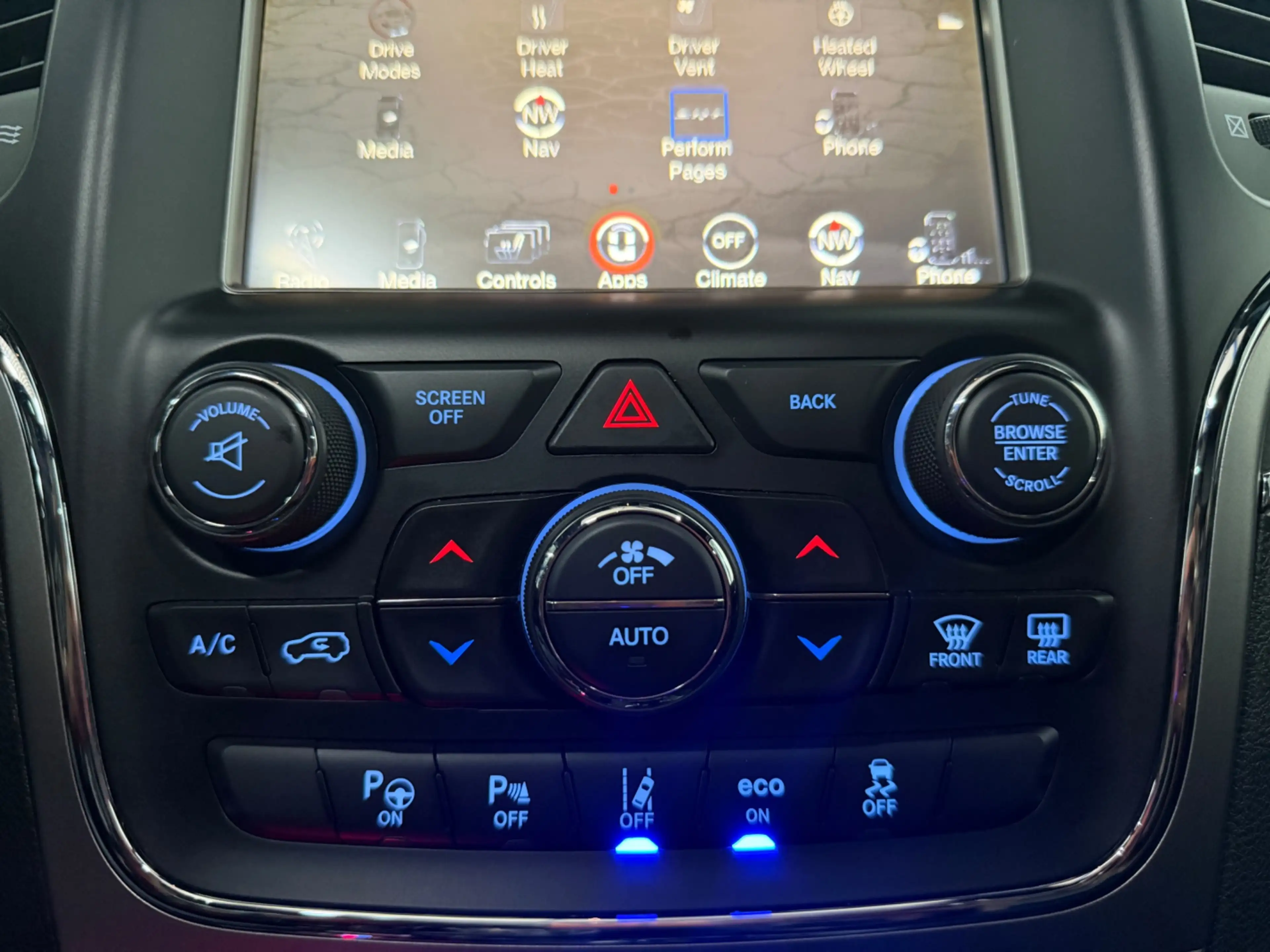 Jeep Grand Cherokee 6.4 HEMI SRT|PANO|MEMORY|LEDER|INRUIL MOGELIJK| — photo 15