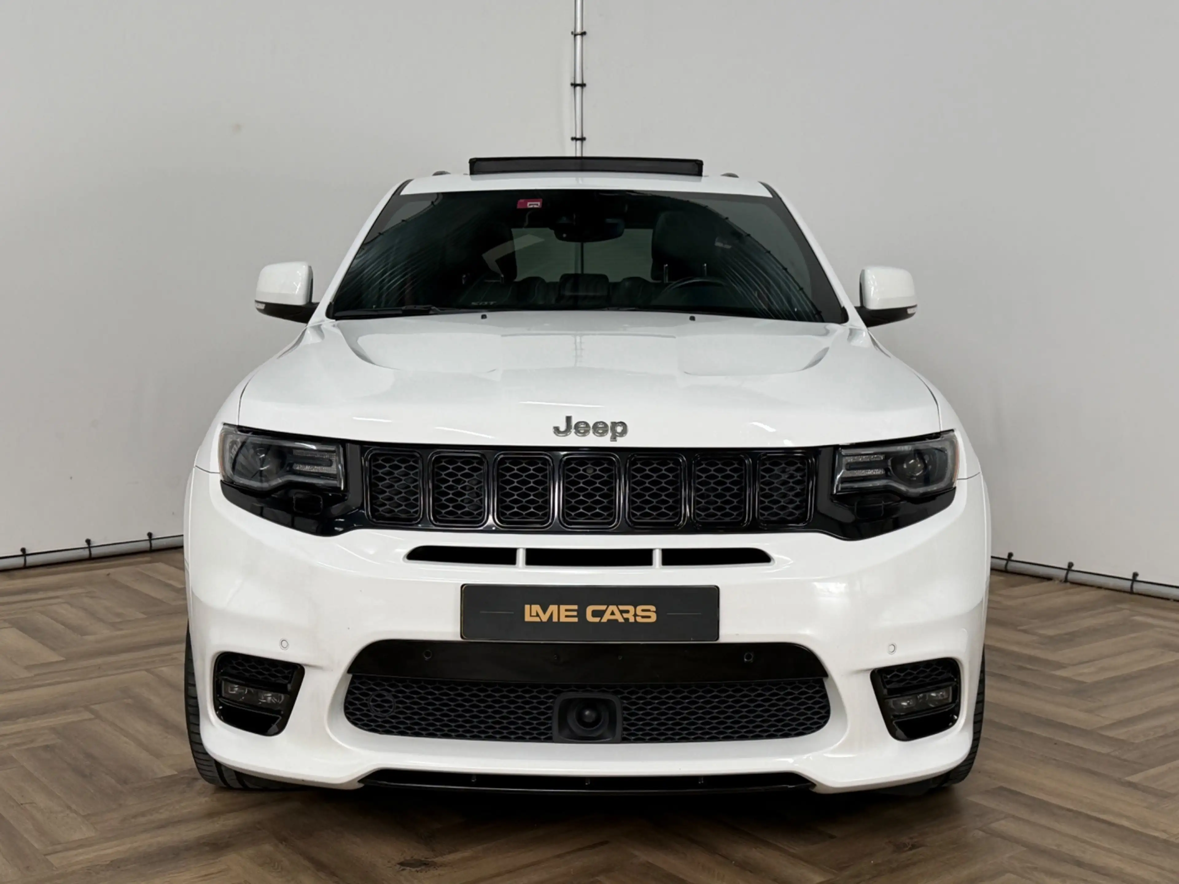 Jeep Grand Cherokee 6.4 HEMI SRT|PANO|MEMORY|LEDER|INRUIL MOGELIJK| — photo 4
