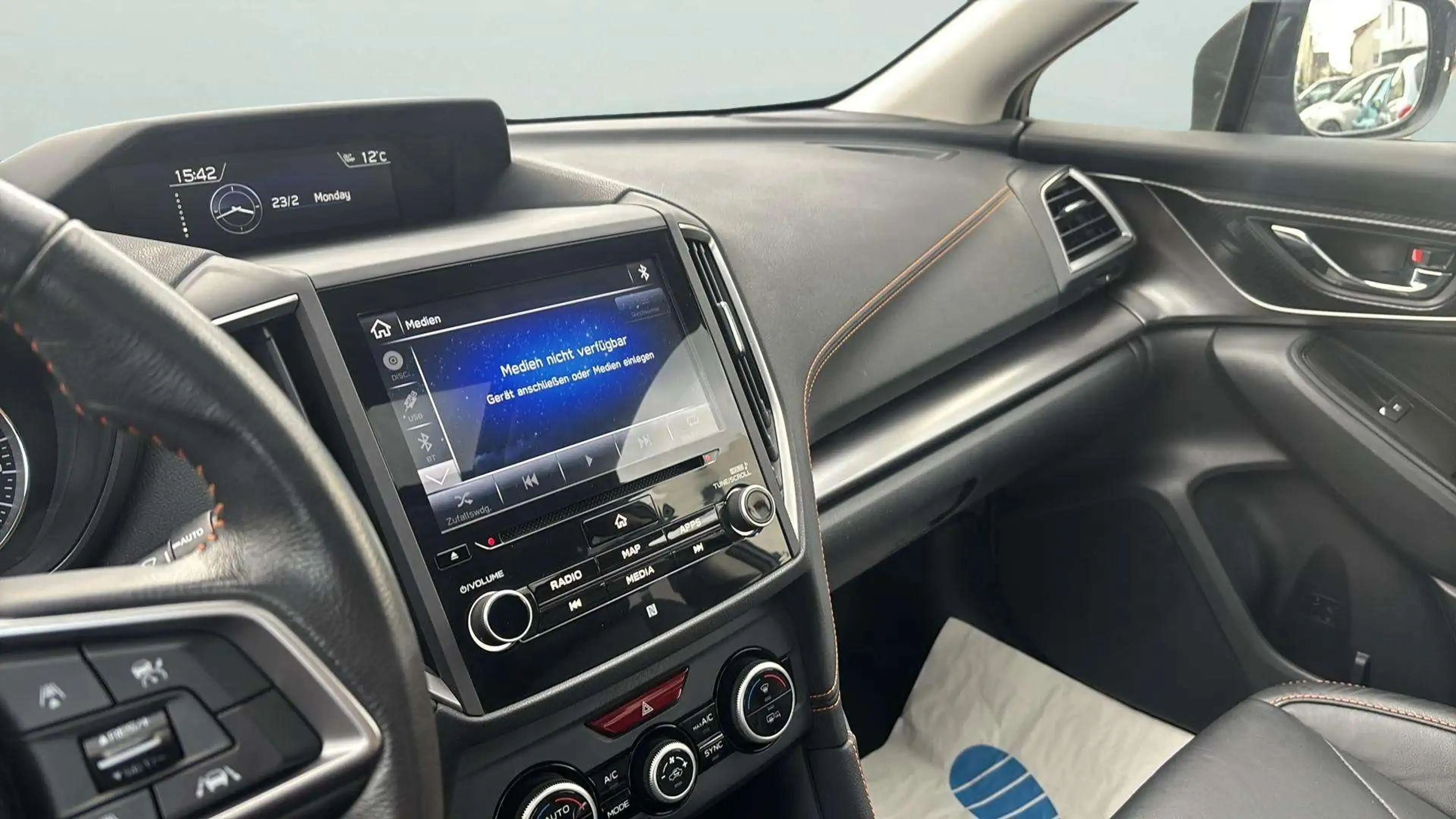 Subaru XV Automatik*SHZ*Temp.*Kamera*AHK*BT*Navi*Leder*Spur. — photo 13
