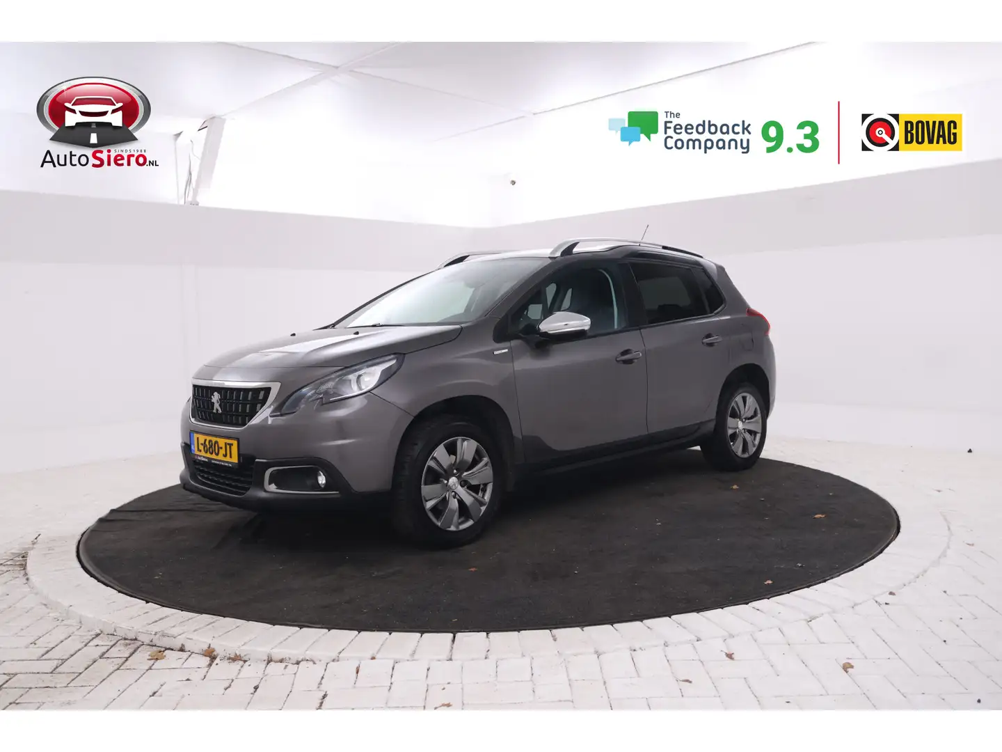 Peugeot 2008 1.2 PureTech Active Navigatie, Led, Climate . Gris - 1