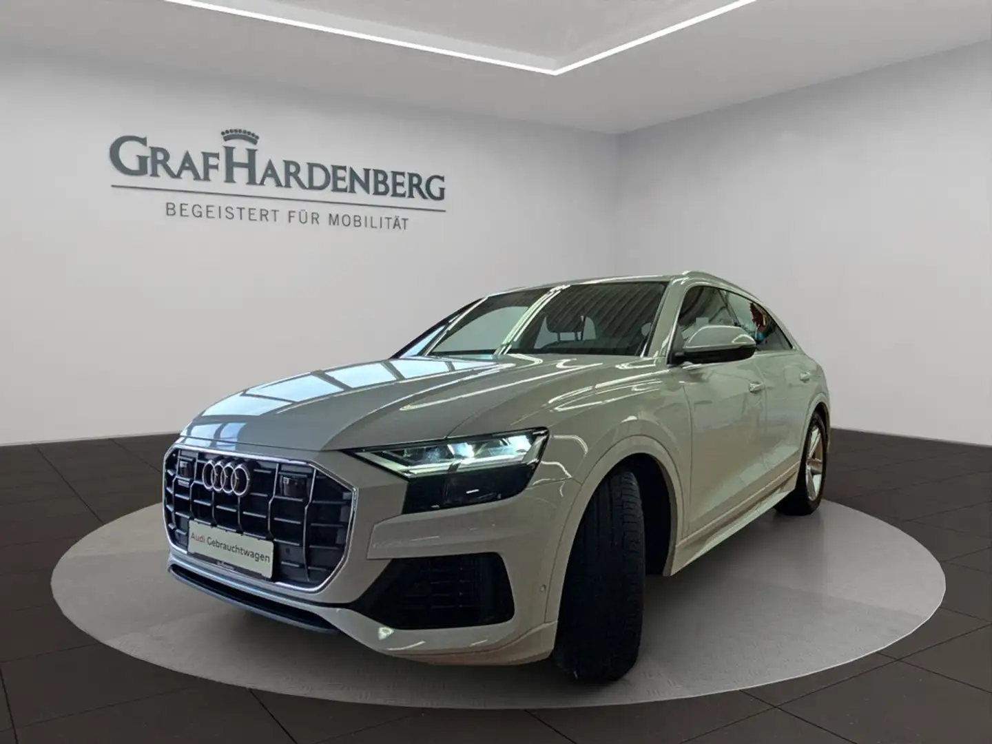 Audi Q8 55 TFSIe Quattro Tiptr. AHK Panoramadach Weiß - 1
