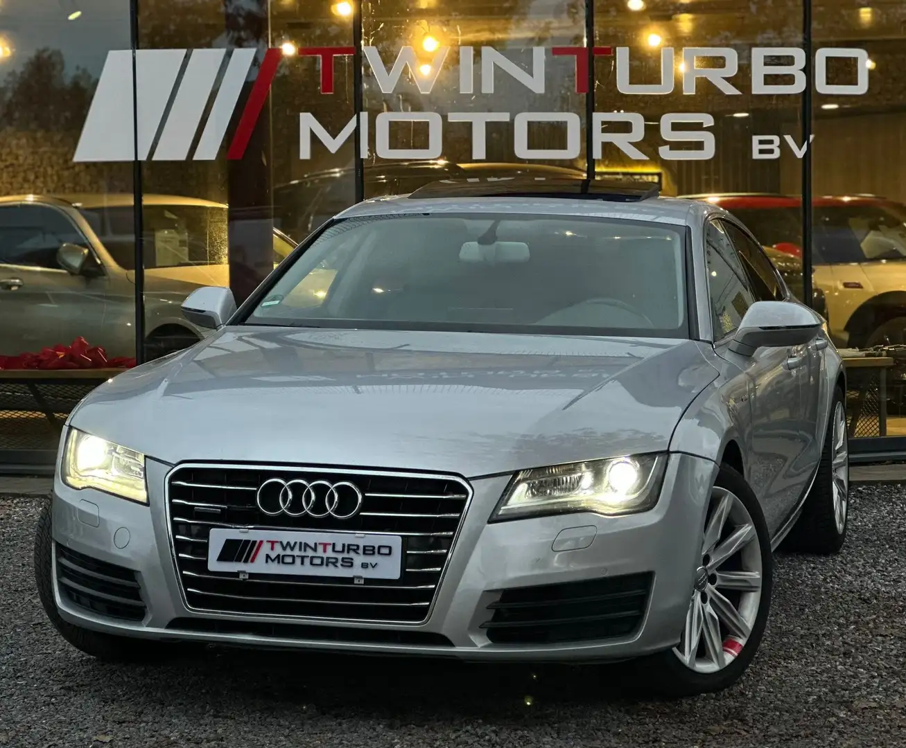 Audi A7 2.8i V6 FSI Quattro S line tronic Grijs - 1