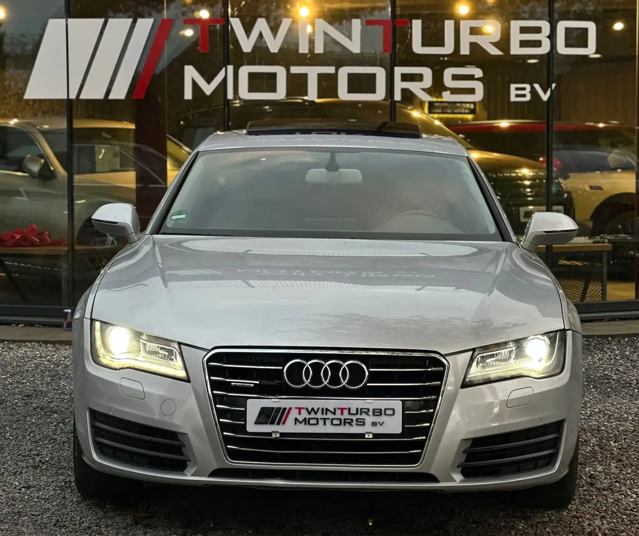 Audi A7 2.8i V6 FSI Quattro S line tronic Grijs - 2